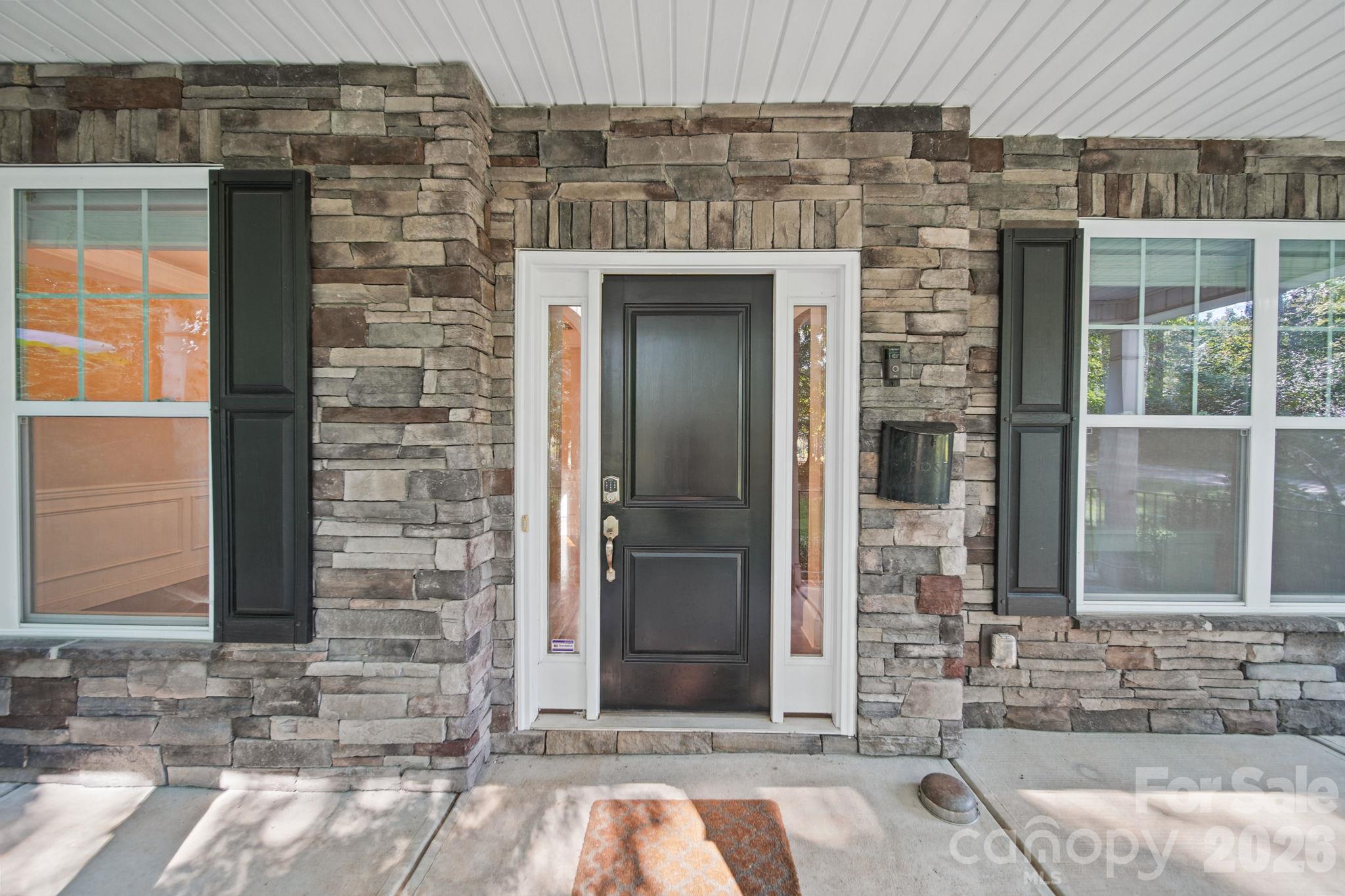 Single Family Residence at 128 Harvest Wind Court, Mooresville, photo 3 of 42