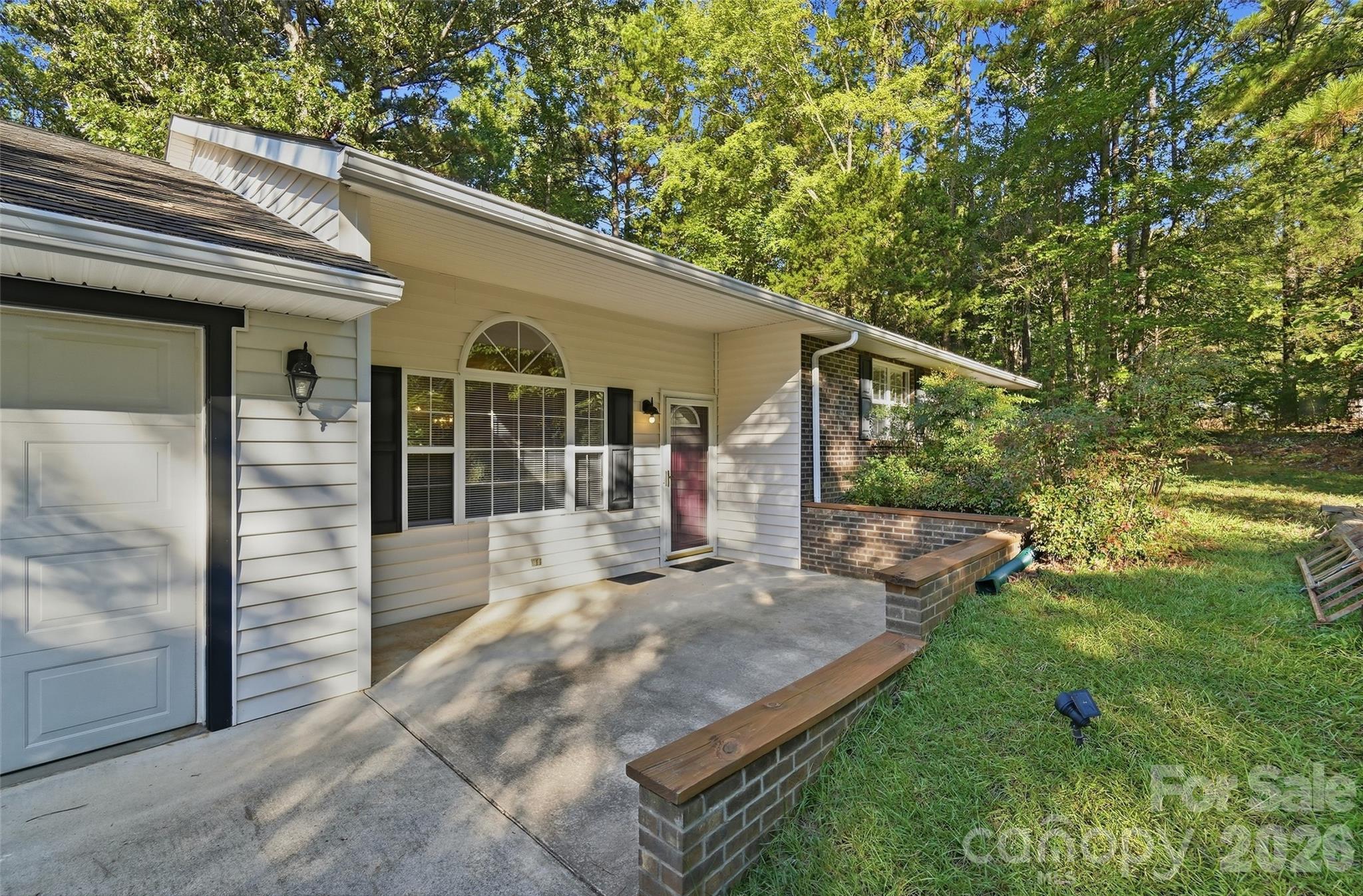 Single Family Residence at 8004 Agape Lane, Waxhaw, photo 7 of 45