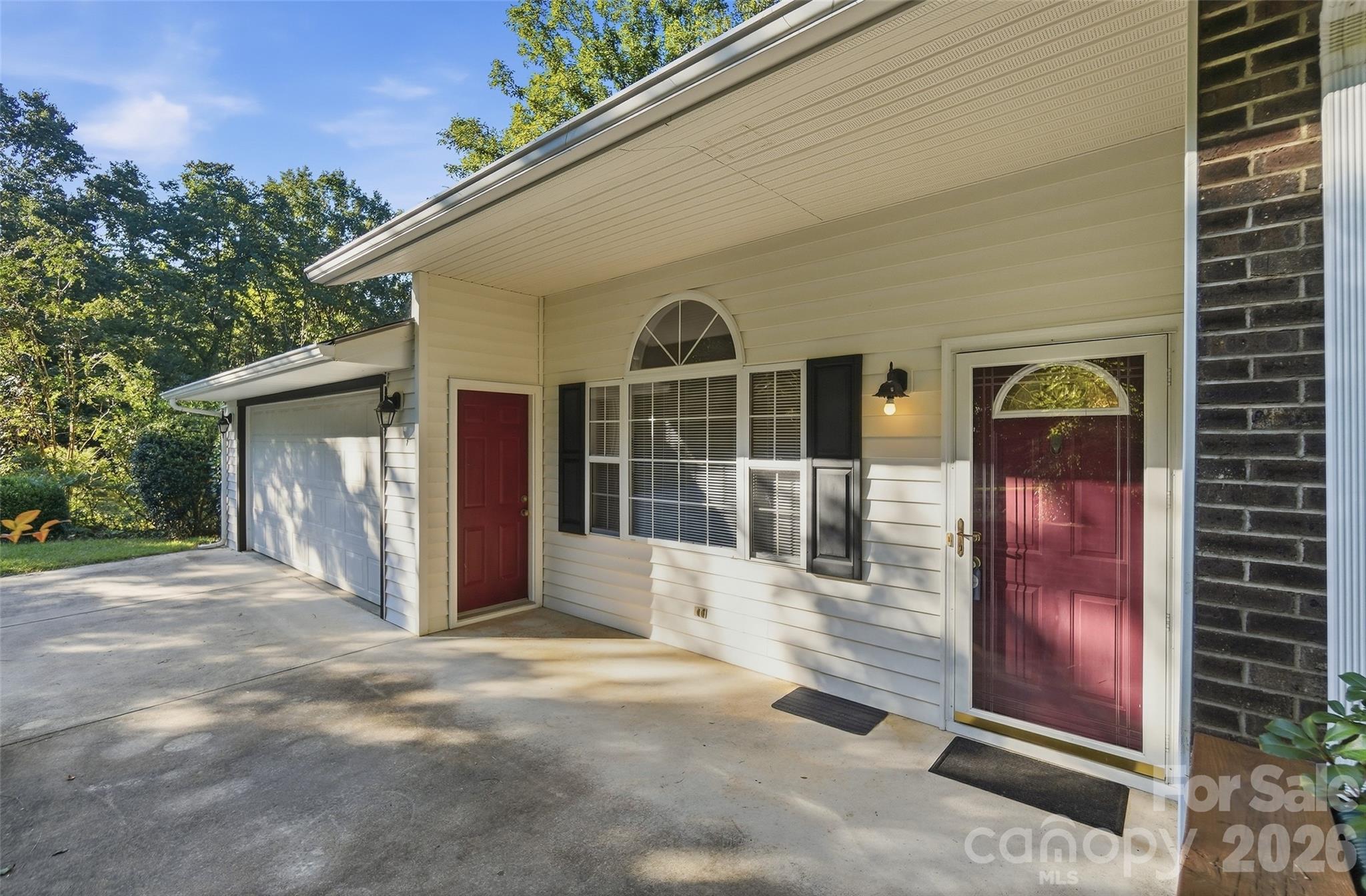 Single Family Residence at 8004 Agape Lane, Waxhaw, photo 8 of 45