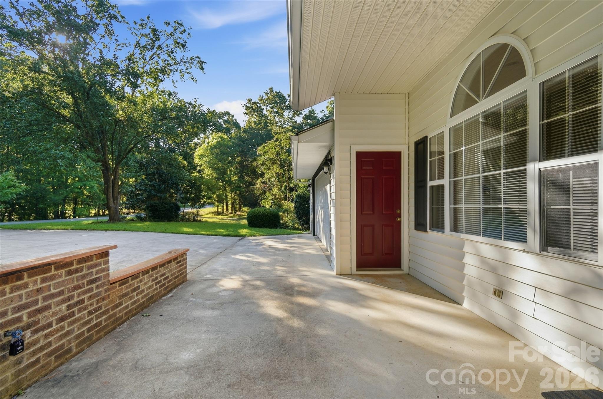 Single Family Residence at 8004 Agape Lane, Waxhaw, photo 9 of 45