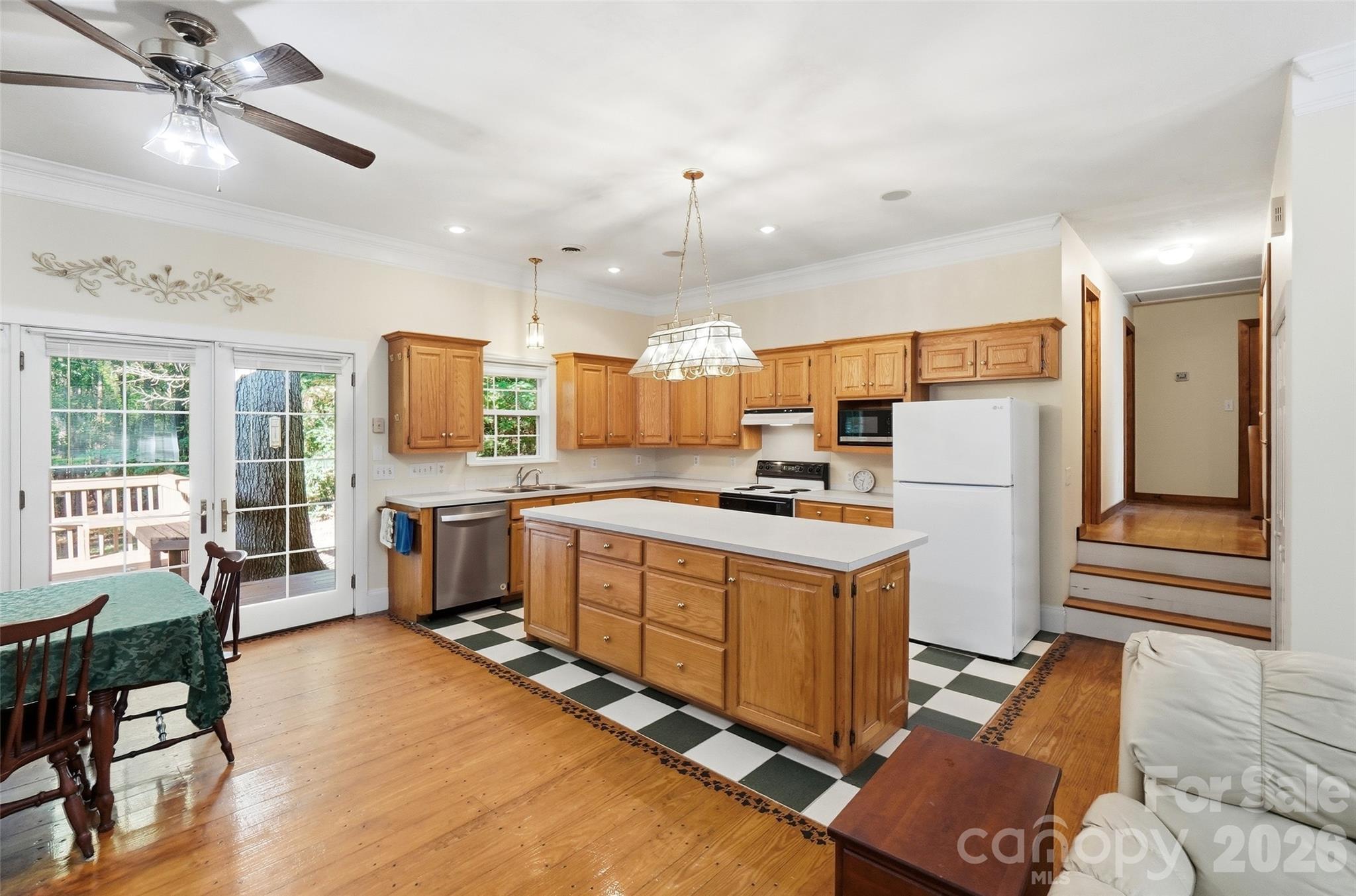 Single Family Residence at 8004 Agape Lane, Waxhaw, photo 16 of 45