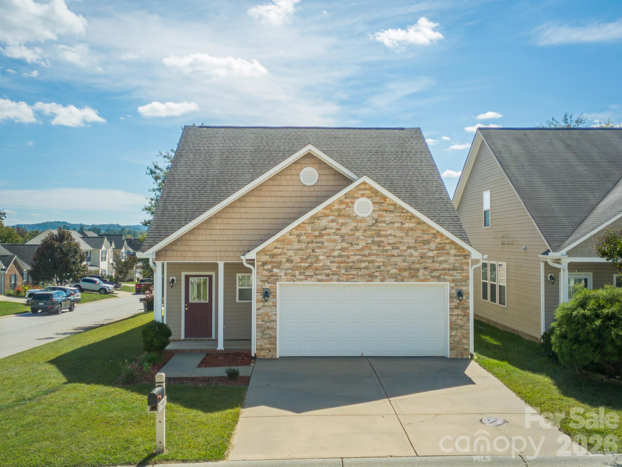 Single Family Residence at 15 Chowan Drive, Fletcher, photo 32 of 36
