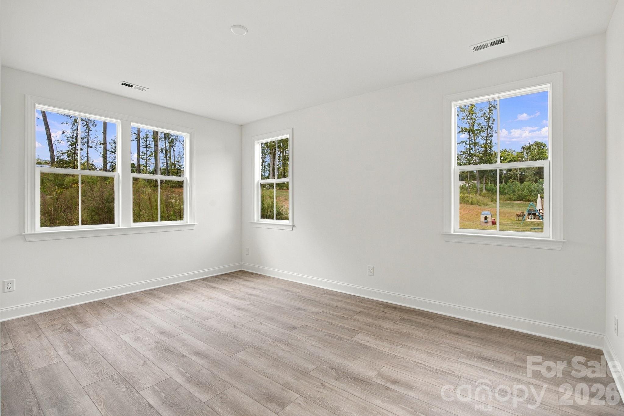 Single Family Residence at 3198 Timber Run Lane, Maiden, photo 15 of 45