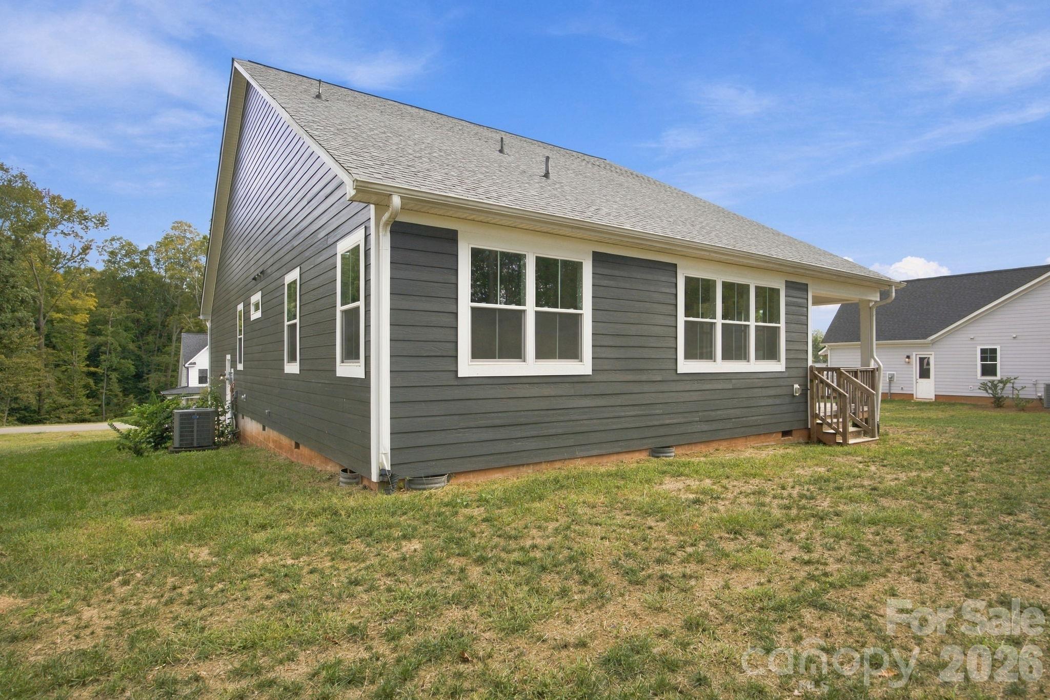 Single Family Residence at 3198 Timber Run Lane, Maiden, photo 38 of 45