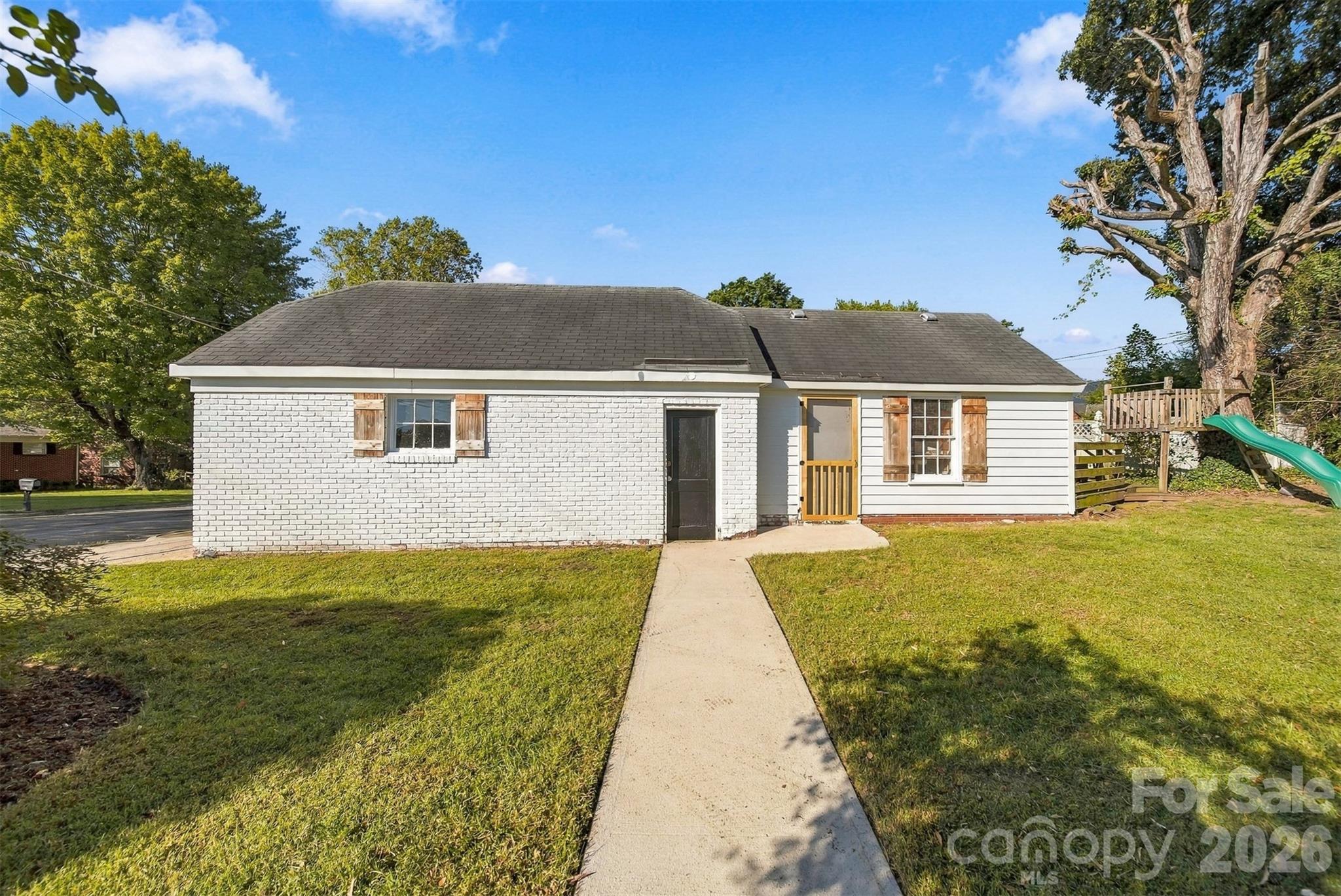 Single Family Residence at 416 Kentwood Street SW, Lenoir, photo 27 of 39