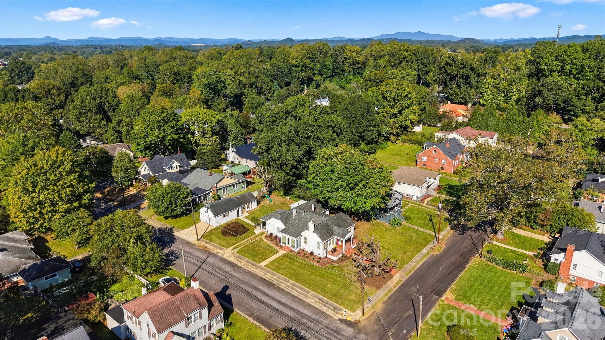 Single Family Residence at 416 Kentwood Street SW, Lenoir, photo 34 of 39