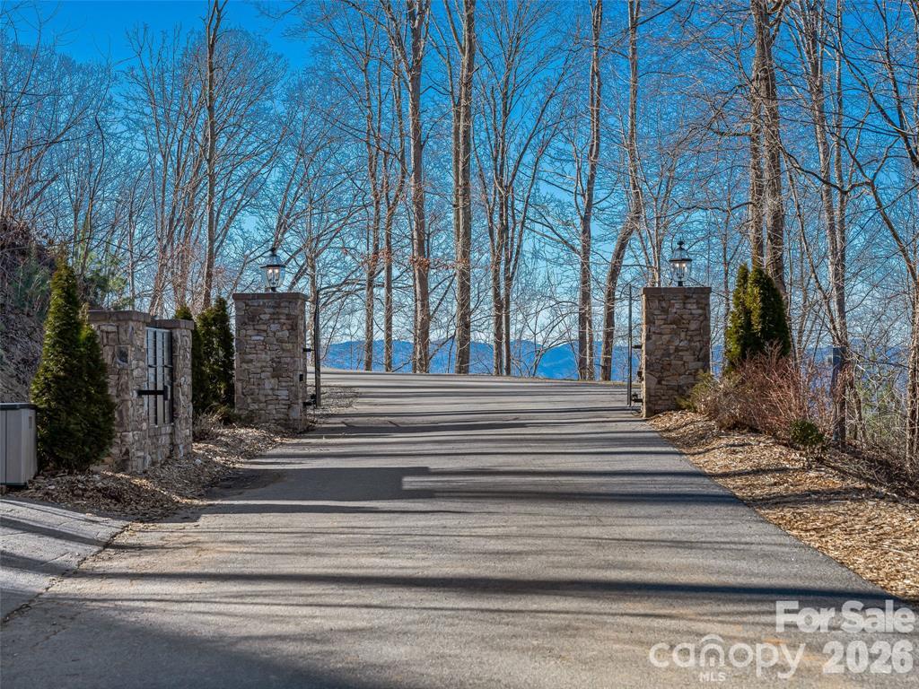Single Family Residence at 5 Soaring Hawk View, Asheville, photo 22 of 22
