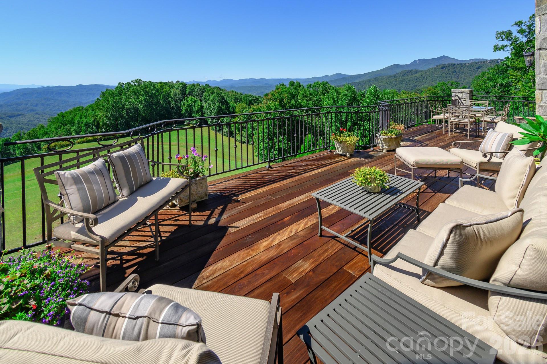 Single Family Residence at 733 Dogwood Lane, Blowing Rock, photo 16 of 48