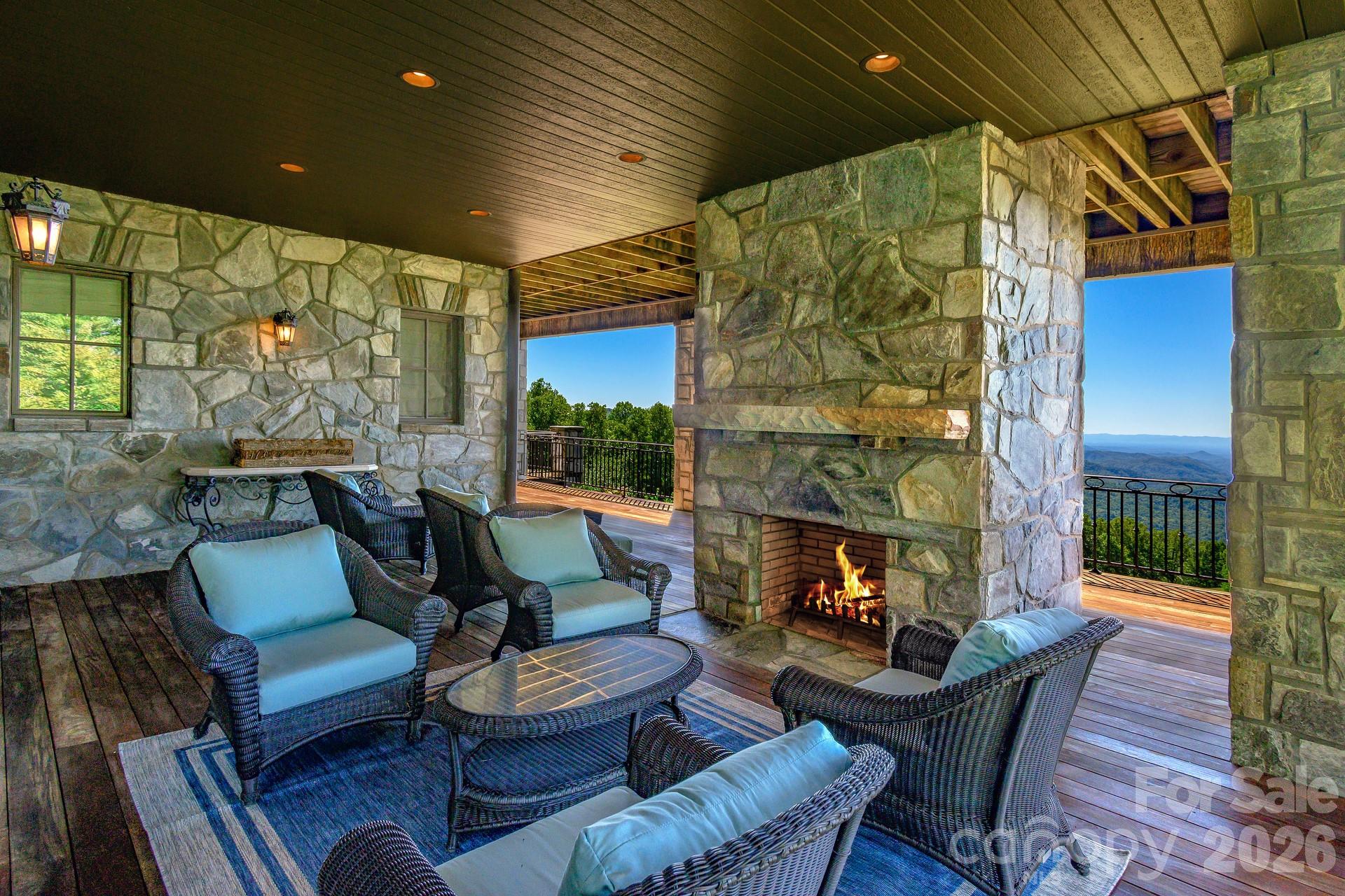 Single Family Residence at 733 Dogwood Lane, Blowing Rock, photo 18 of 48