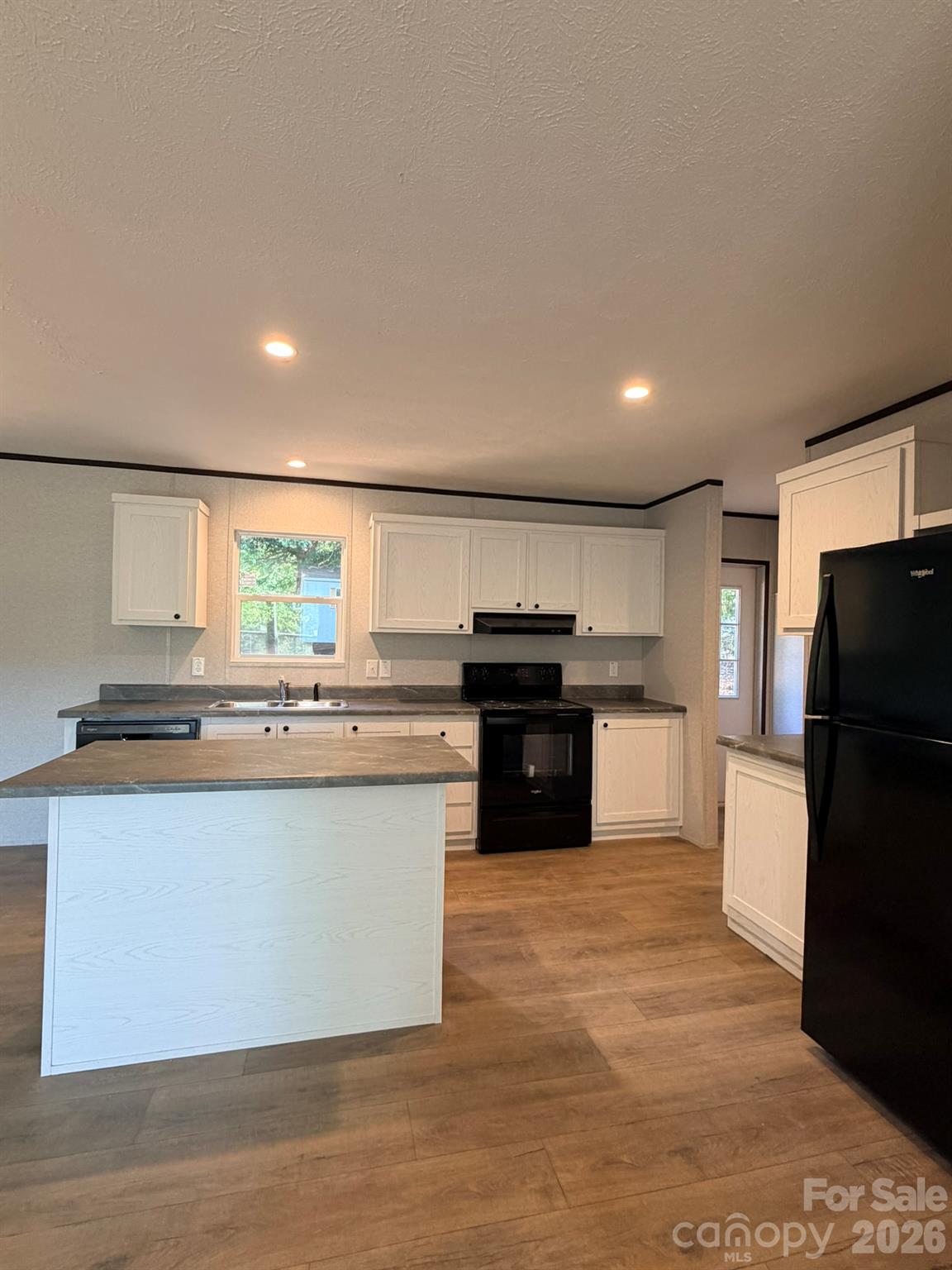 Kitchen - 1066 Gold Mine Drive, Catawba