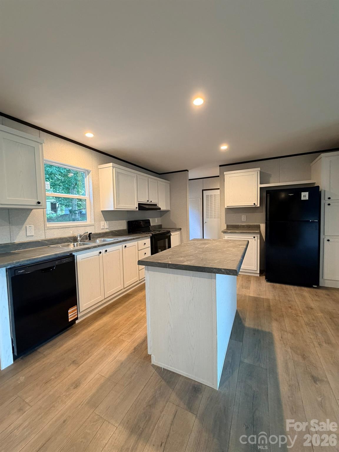 Kitchen - 1066 Gold Mine Drive, Catawba