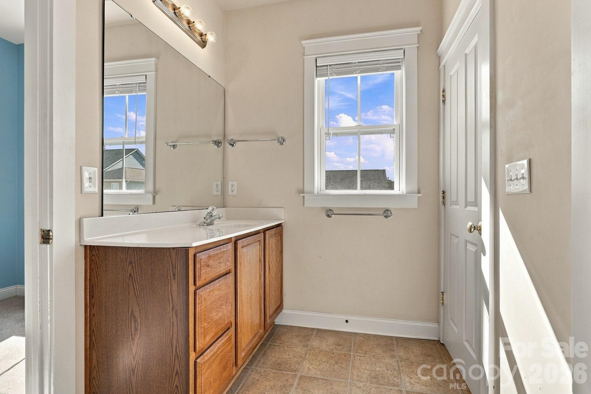 Single Family Residence at 16411 Leavitt Lane, Davidson, photo 21 of 38