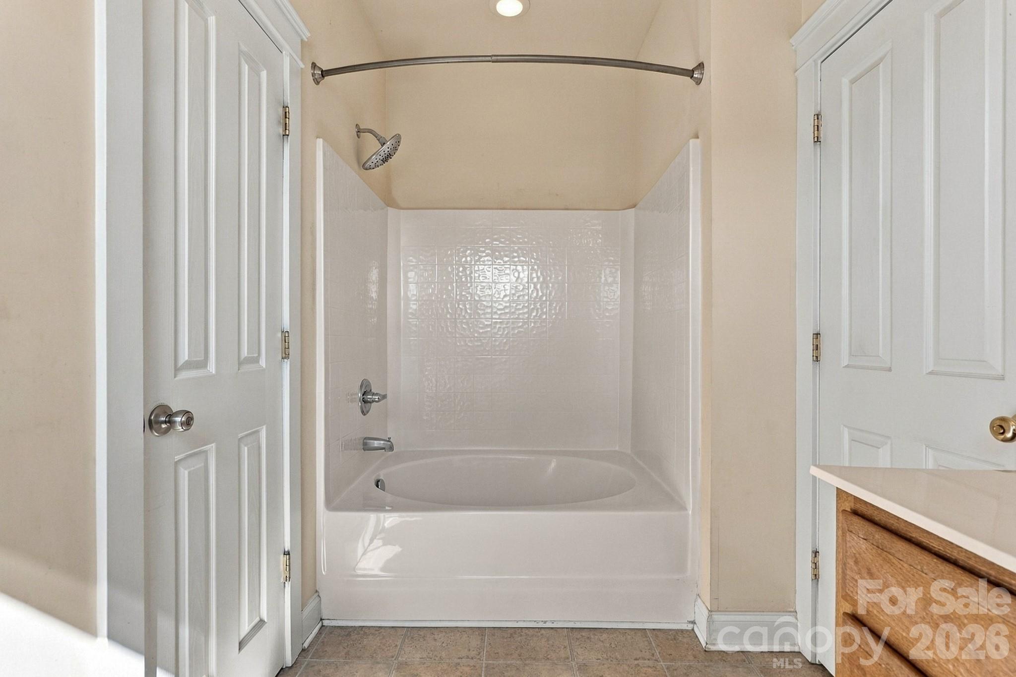 Single Family Residence at 16411 Leavitt Lane, Davidson, photo 22 of 38