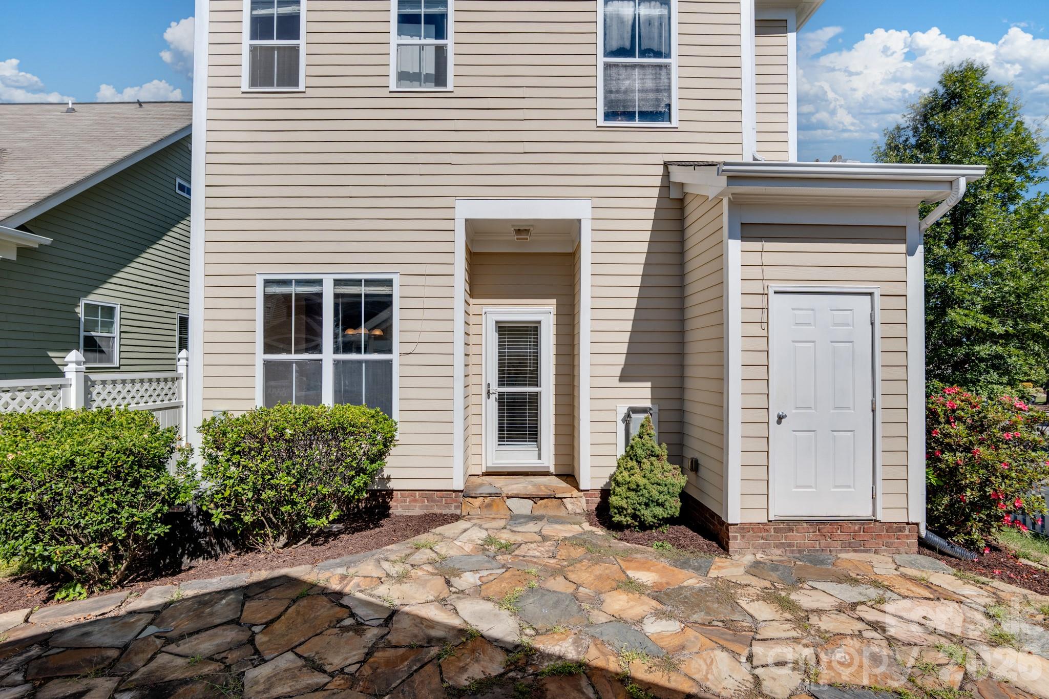 Single Family Residence at 16411 Leavitt Lane, Davidson, photo 29 of 38