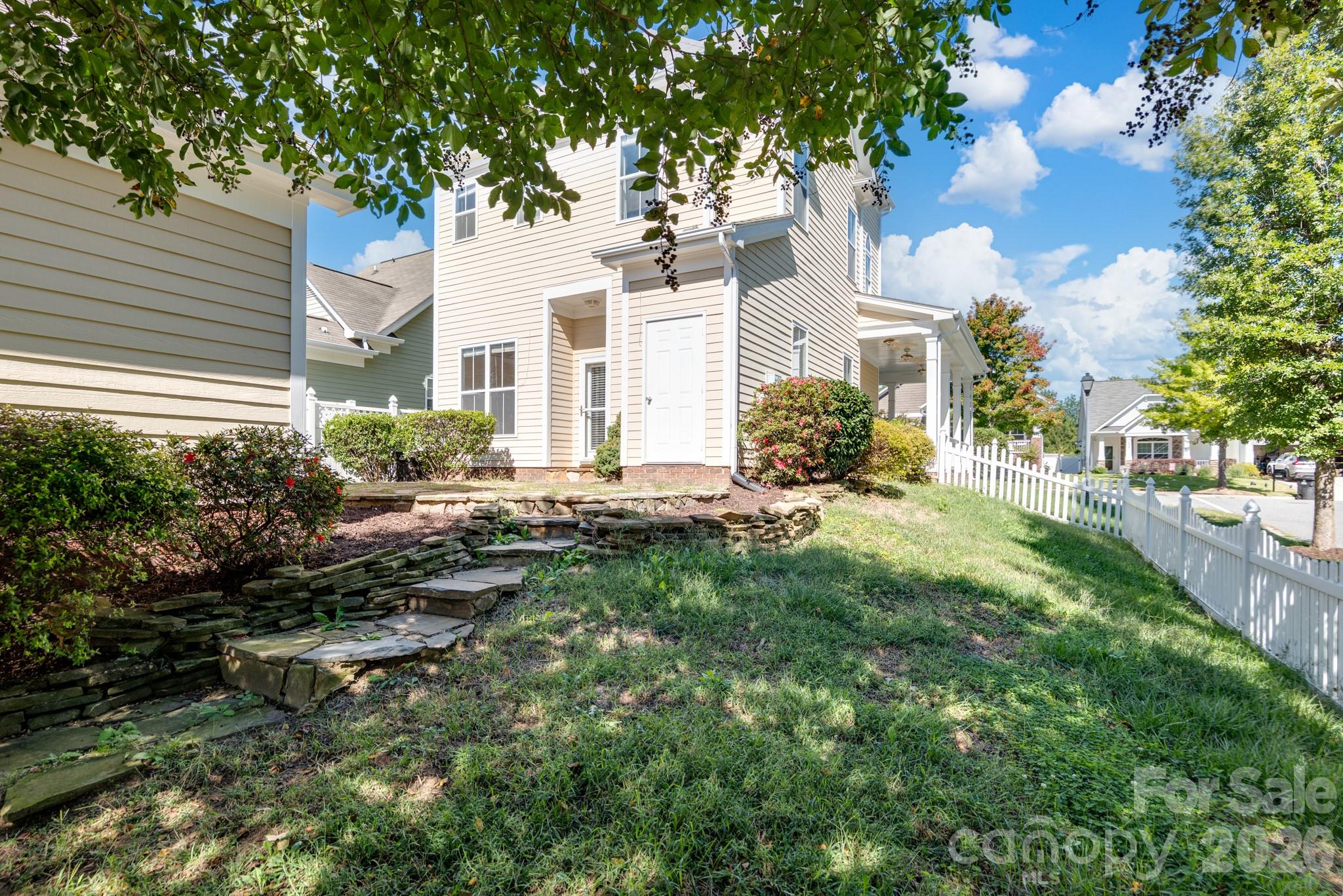 Single Family Residence at 16411 Leavitt Lane, Davidson, photo 31 of 38