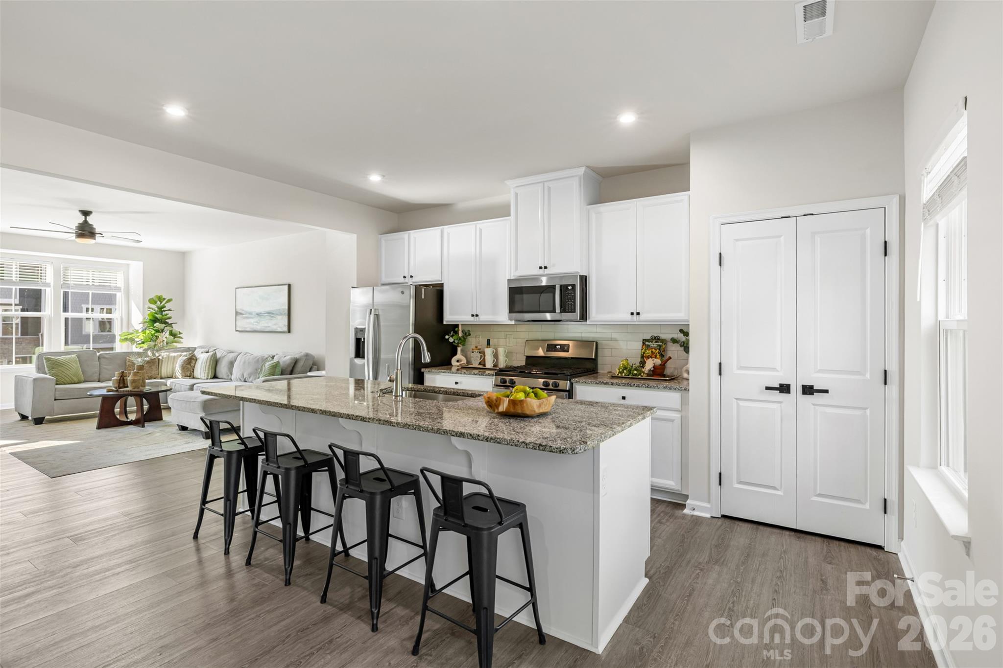 Townhouse at 2050 Dornoch Road, Tega Cay, photo 6 of 23