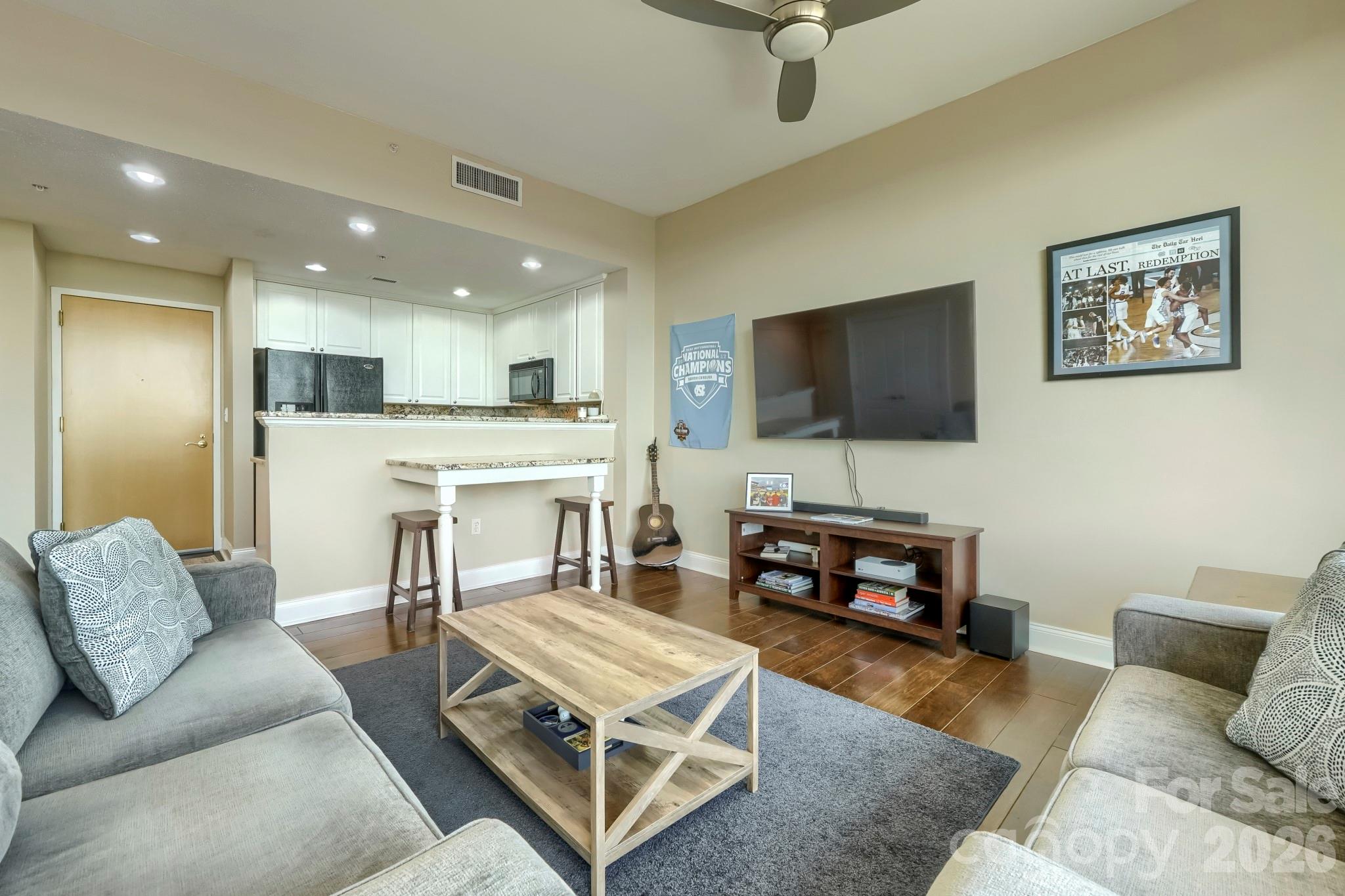 Condominium at 315 Arlington Avenue, Charlotte, photo 4 of 43