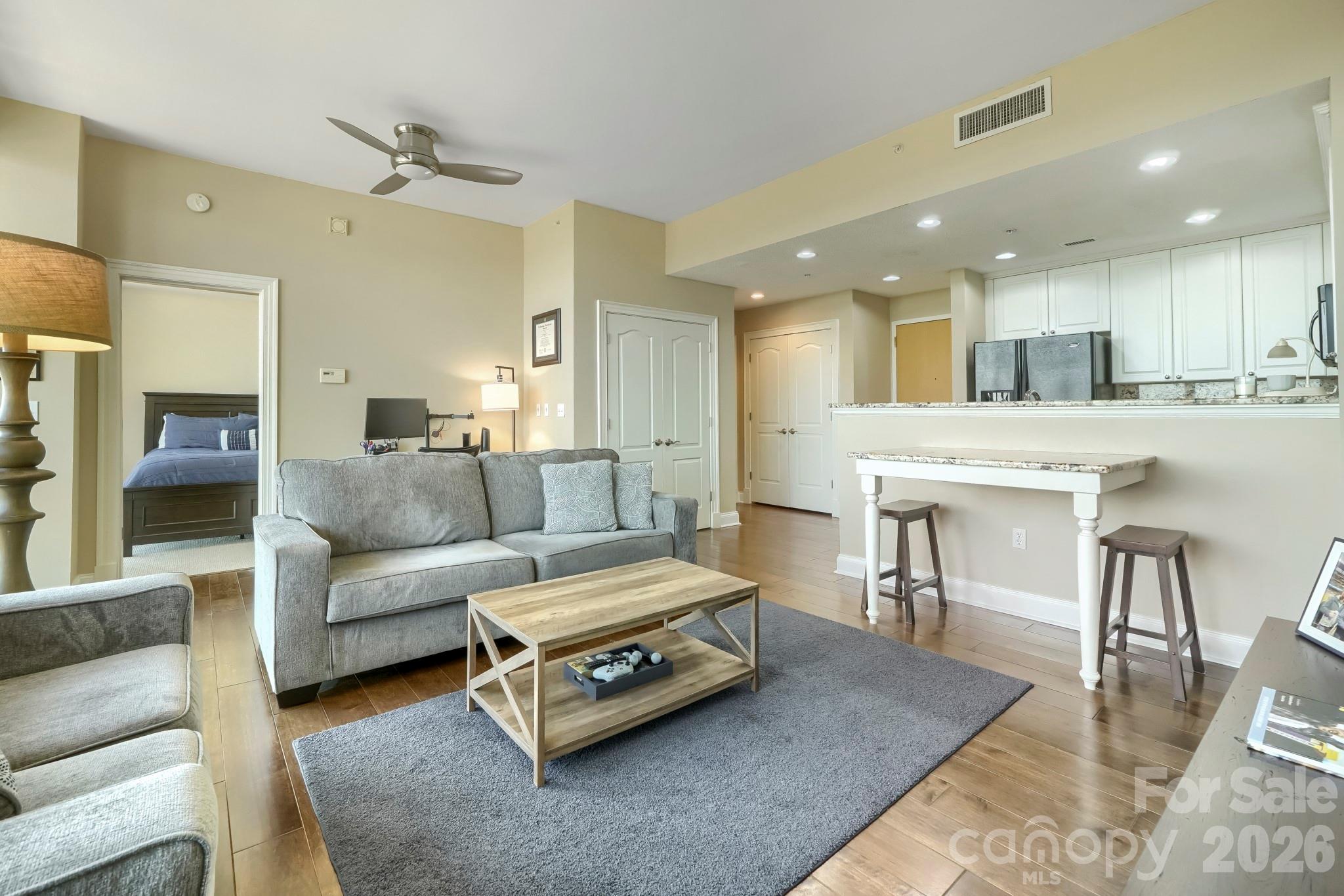 Condominium at 315 Arlington Avenue, Charlotte, photo 7 of 43
