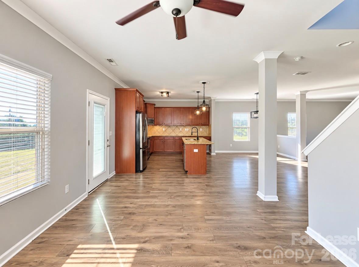 Single Family Residence at 133 Altondale Drive, Statesville, photo 4 of 17