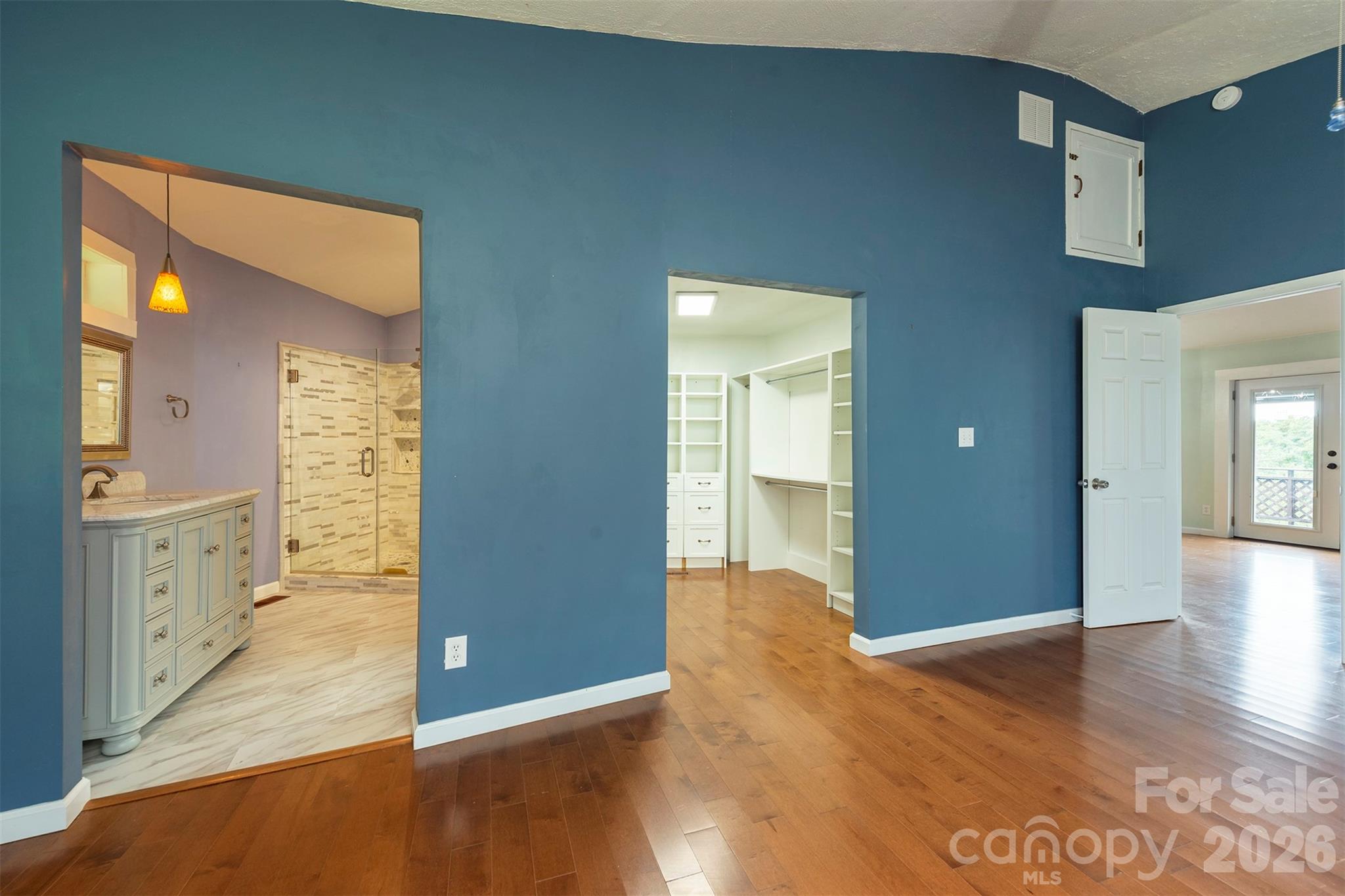 Primary Bedroom - 281 Bearwallow Trail, Leicester