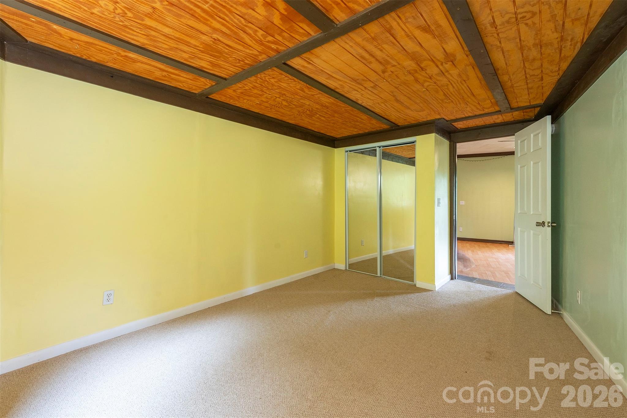 Lower-level bedroom 3 - 281 Bearwallow Trail, Leicester