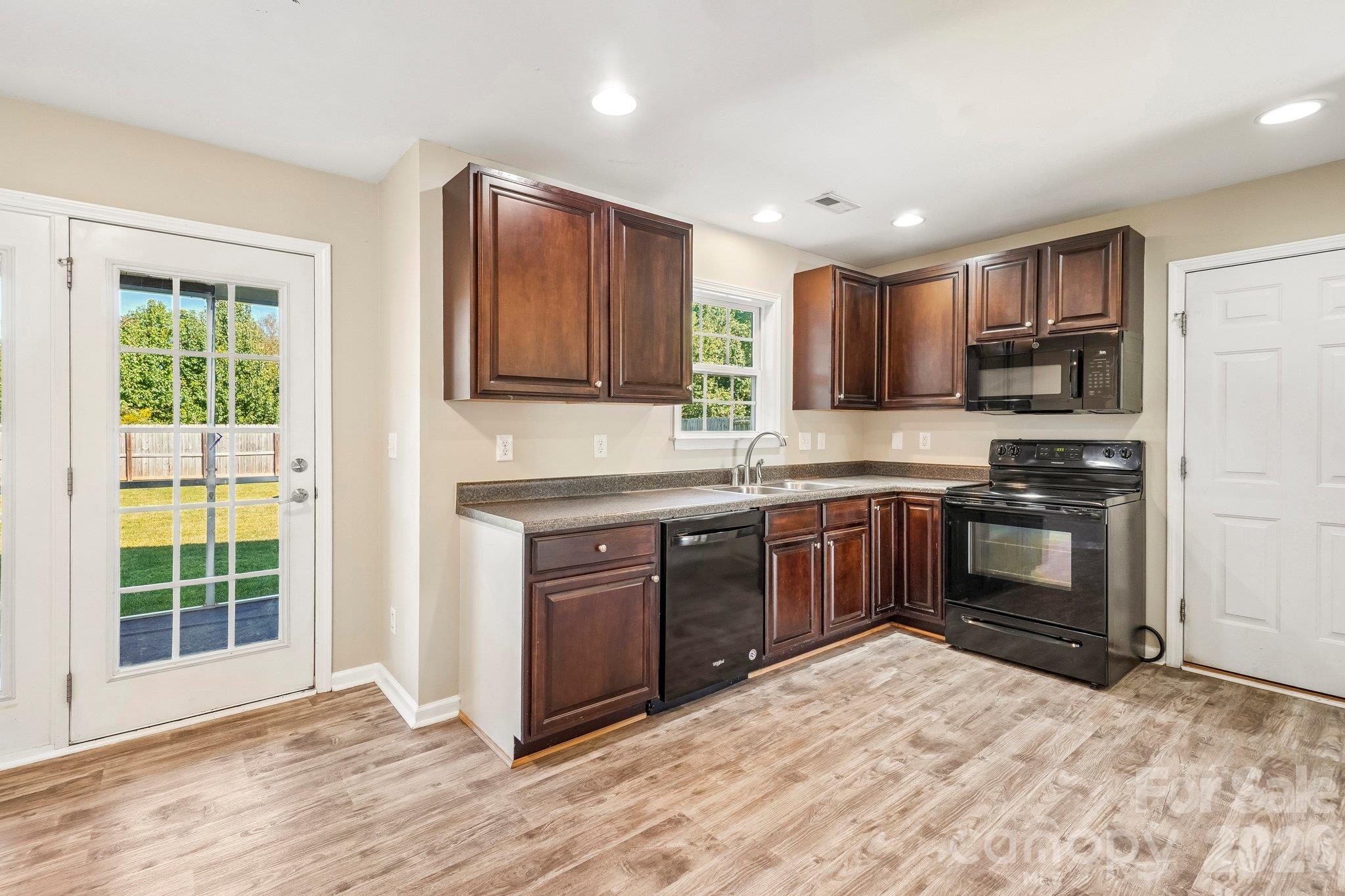Single Family Residence at 244 Mud Creek Road, Fletcher, photo 8 of 41