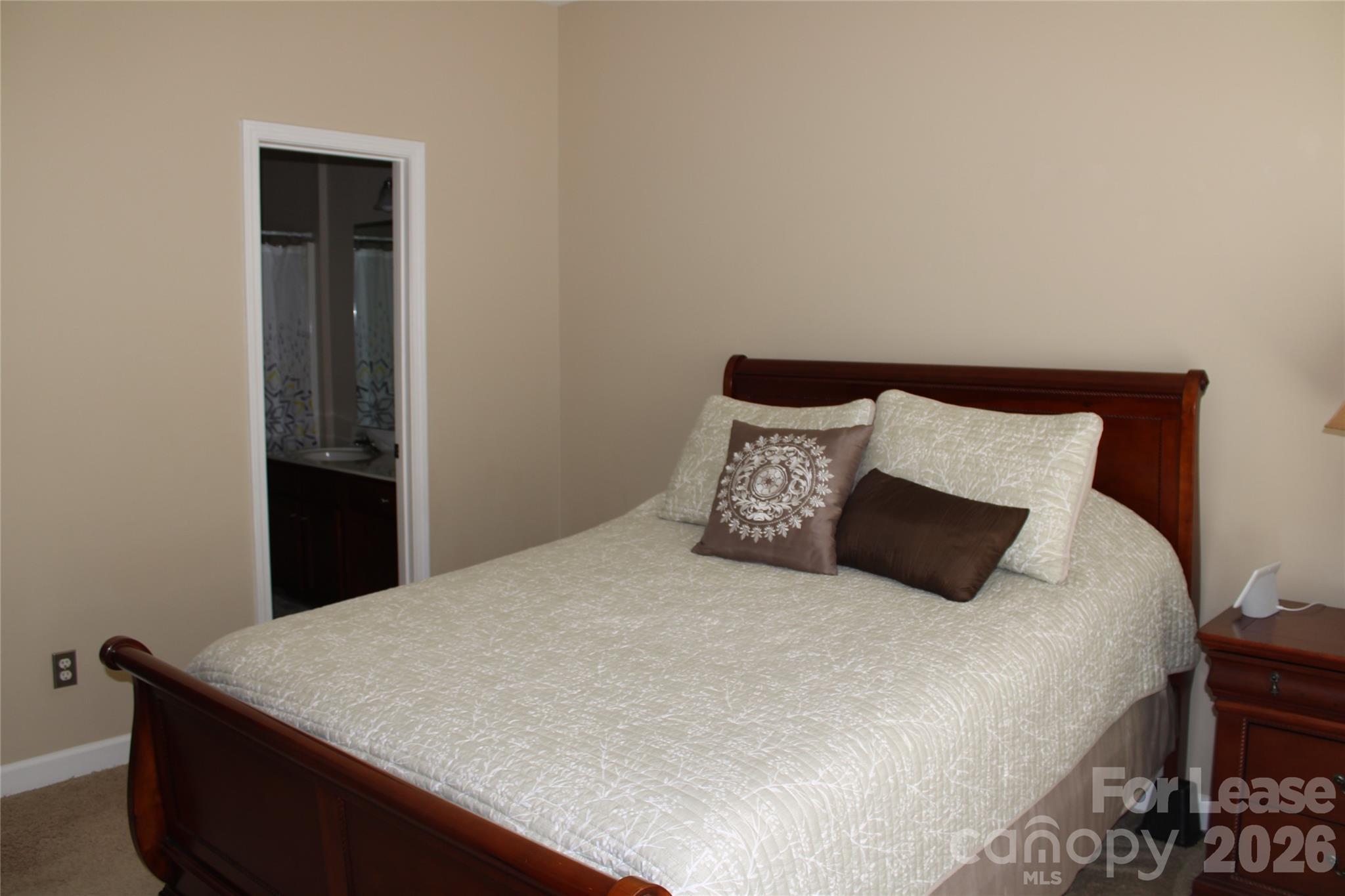 Townhouse at 13708 Anthea Lane, Huntersville, photo 15 of 30