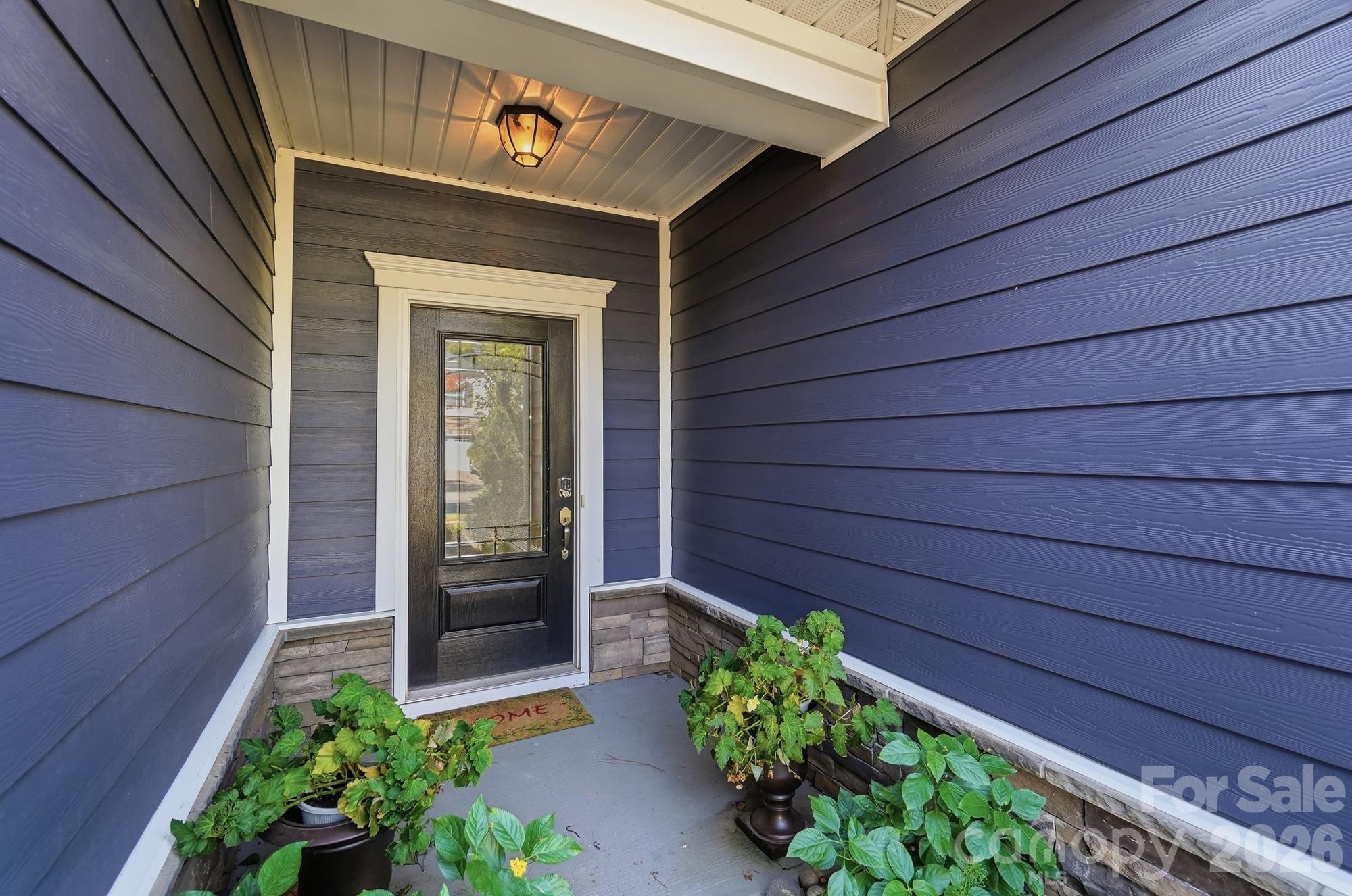 Single Family Residence at 515 Trillium Way, Belmont, photo 5 of 38