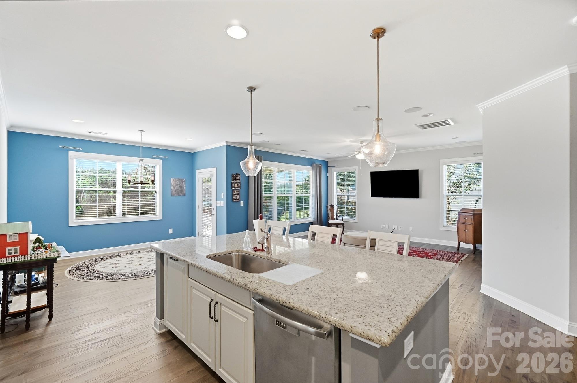 Single Family Residence at 515 Trillium Way, Belmont, photo 14 of 38