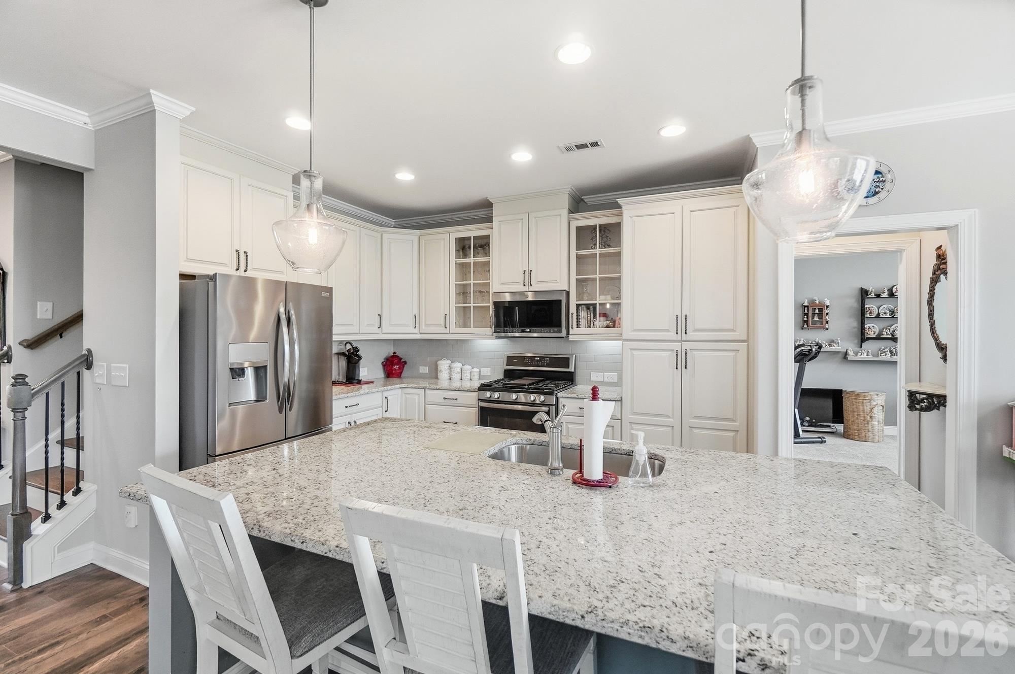 Single Family Residence at 515 Trillium Way, Belmont, photo 16 of 38