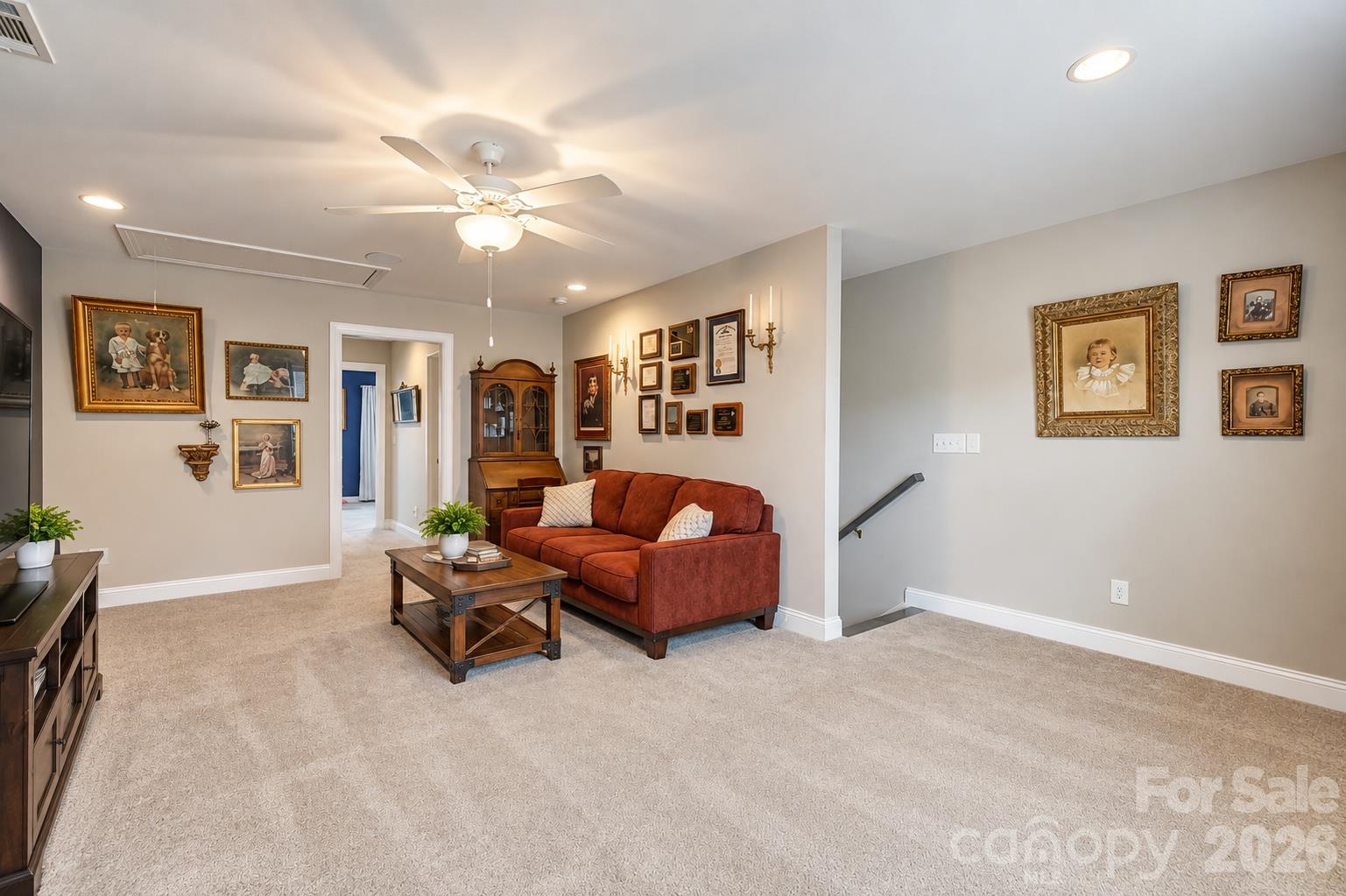 Single Family Residence at 515 Trillium Way, Belmont, photo 27 of 38