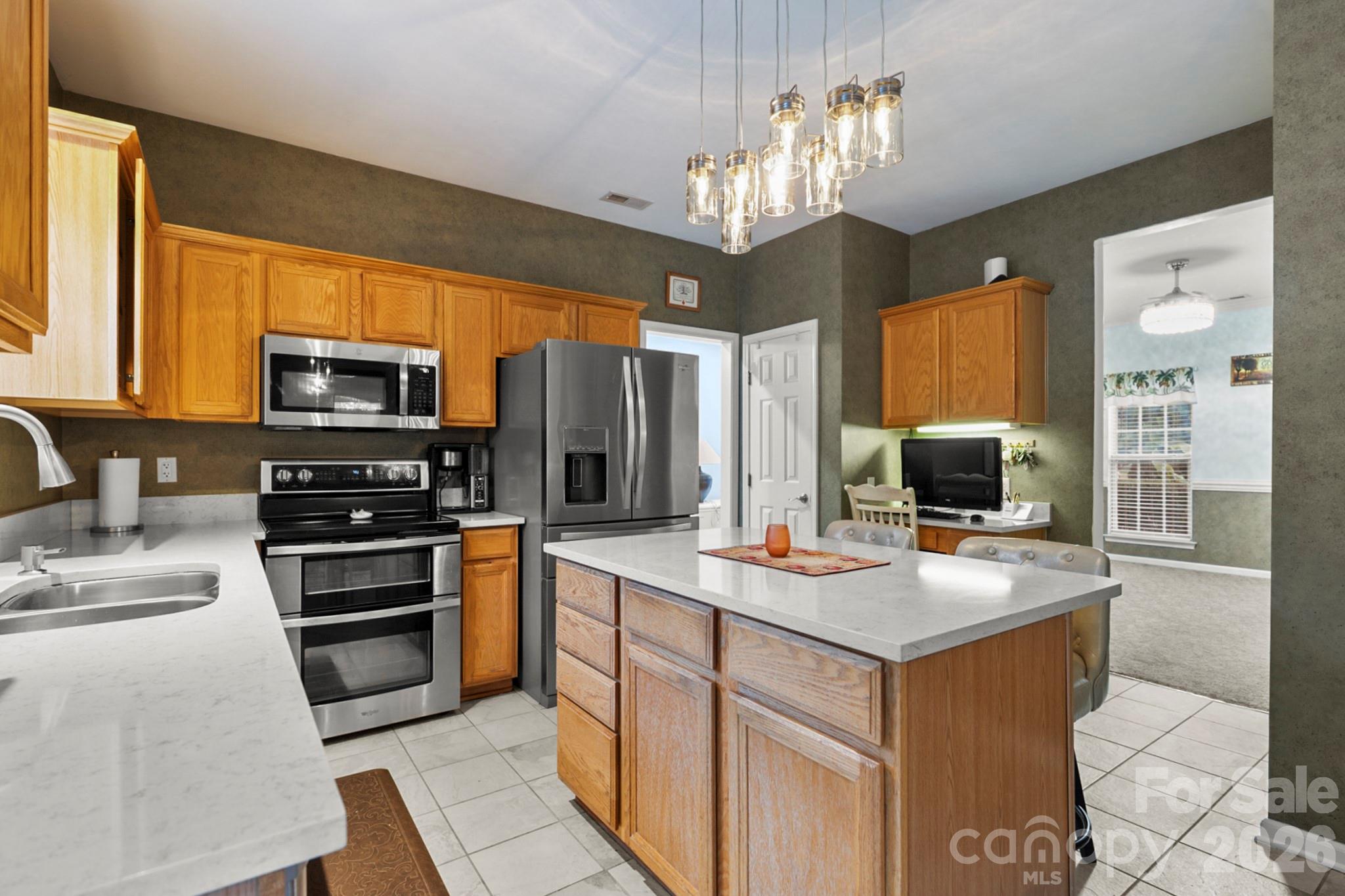 Single Family Residence at 4105 Autumn Cove Drive, Clover, photo 11 of 43