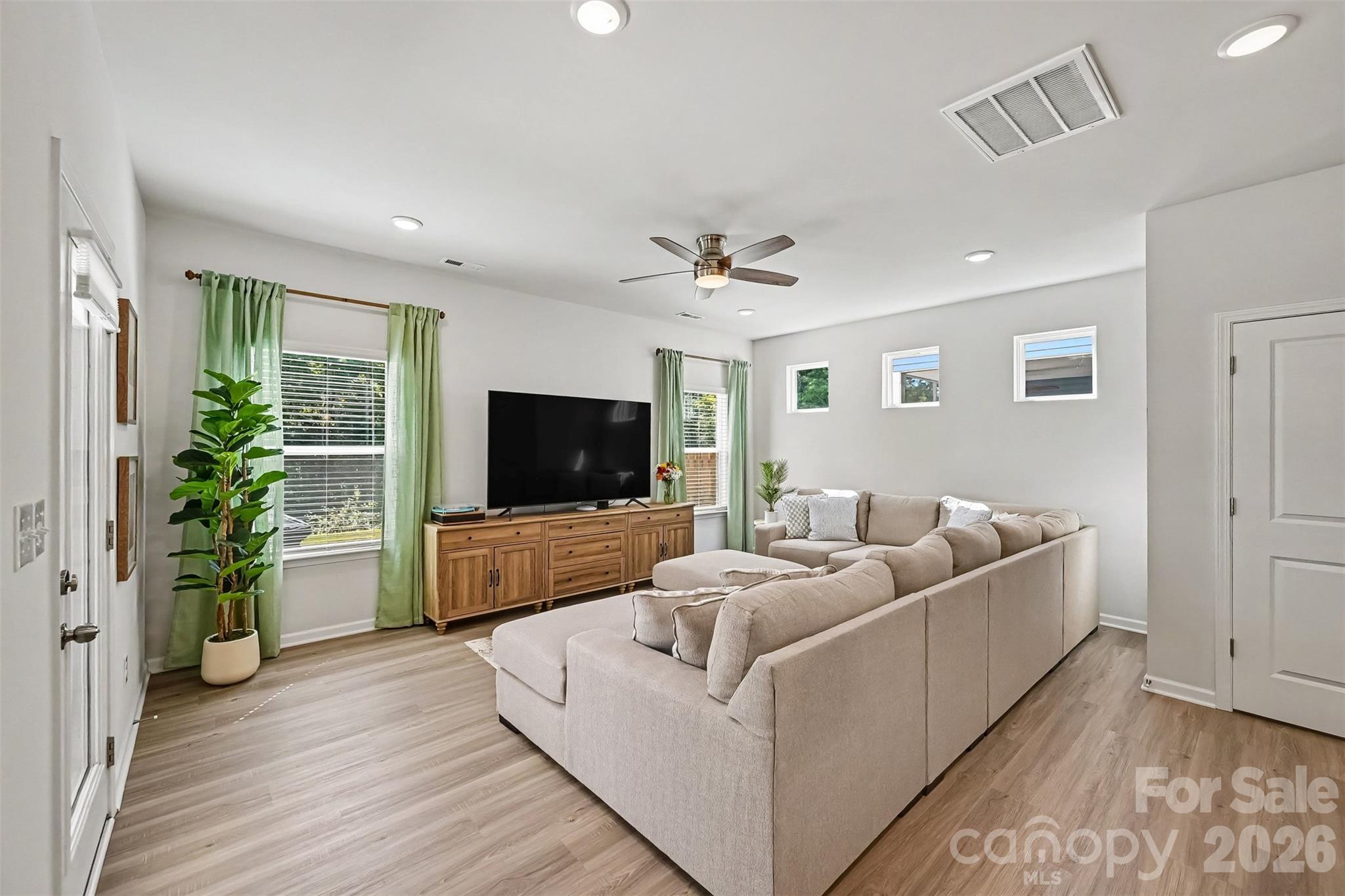 Single Family Residence at 1213 Red River Drive, Salisbury, photo 5 of 35