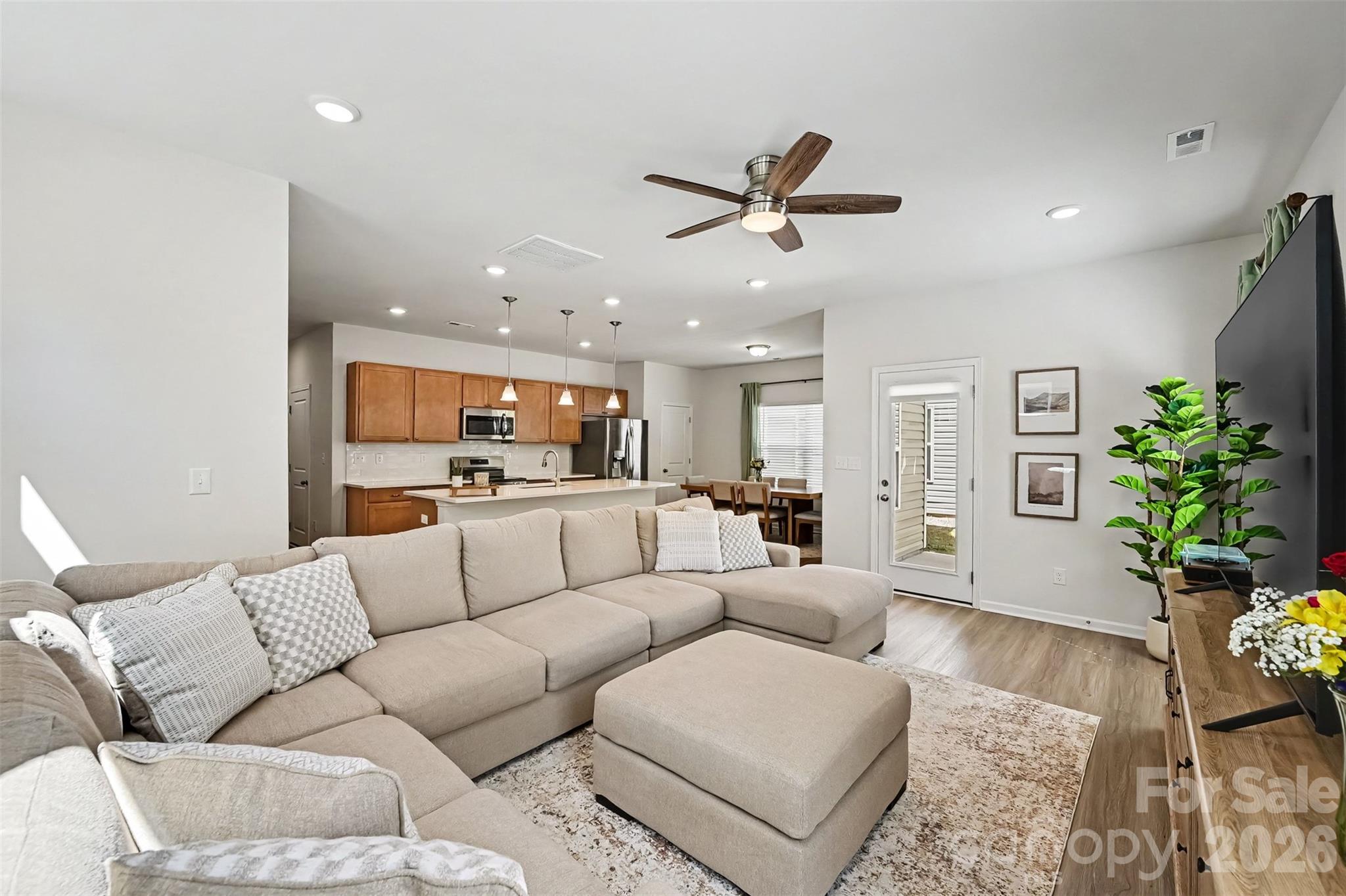 Single Family Residence at 1213 Red River Drive, Salisbury, photo 6 of 35