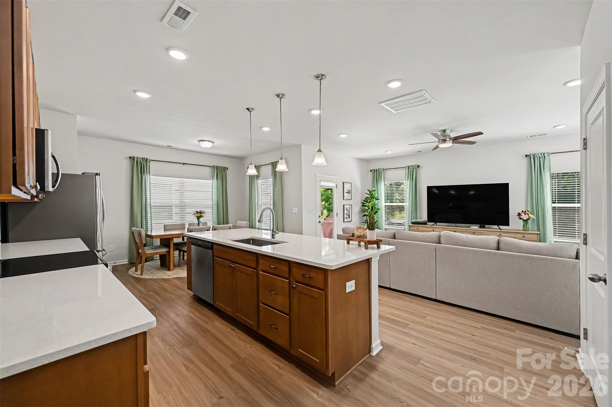 Single Family Residence at 1213 Red River Drive, Salisbury, photo 10 of 35