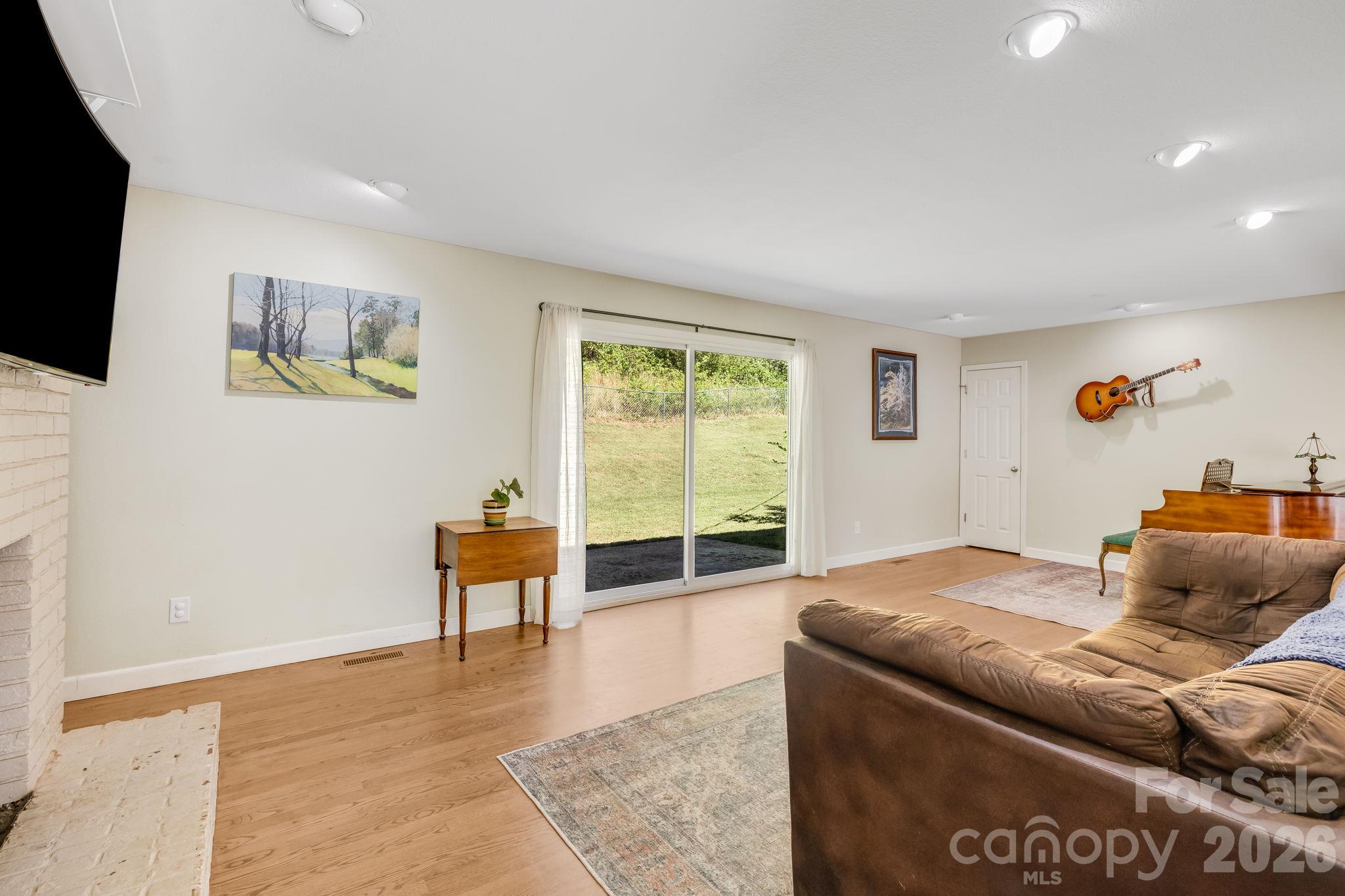 Single Family Residence at 226 Mills Gap Road, Asheville, photo 10 of 42