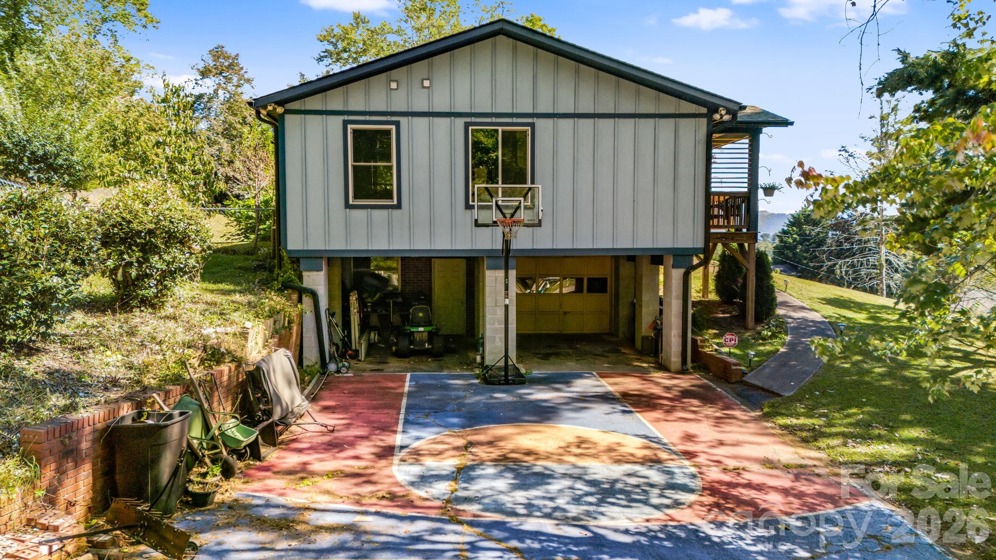 Single Family Residence at 226 Mills Gap Road, Asheville, photo 38 of 42