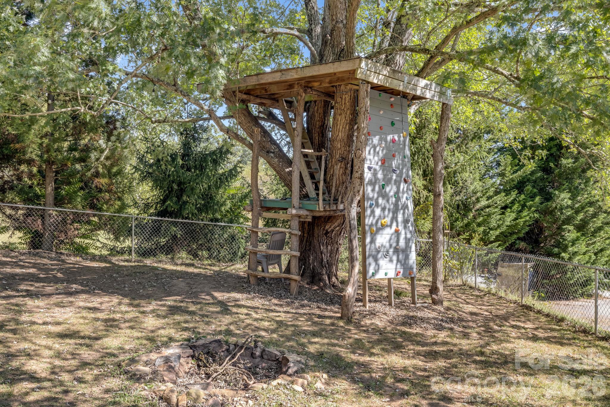 Single Family Residence at 226 Mills Gap Road, Asheville, photo 39 of 42