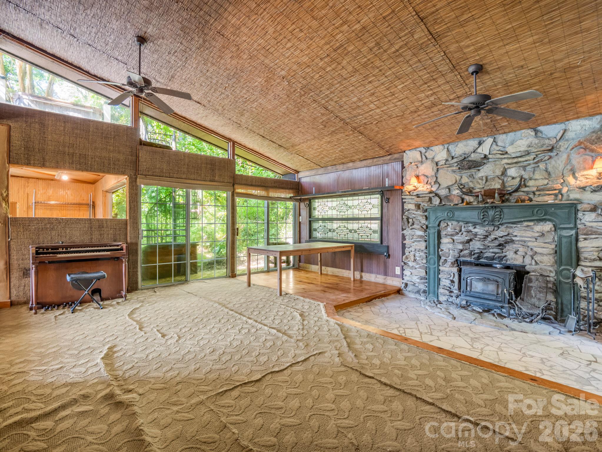 Single Family Residence at 500 E Poplar Drive, Hendersonville, photo 15 of 42