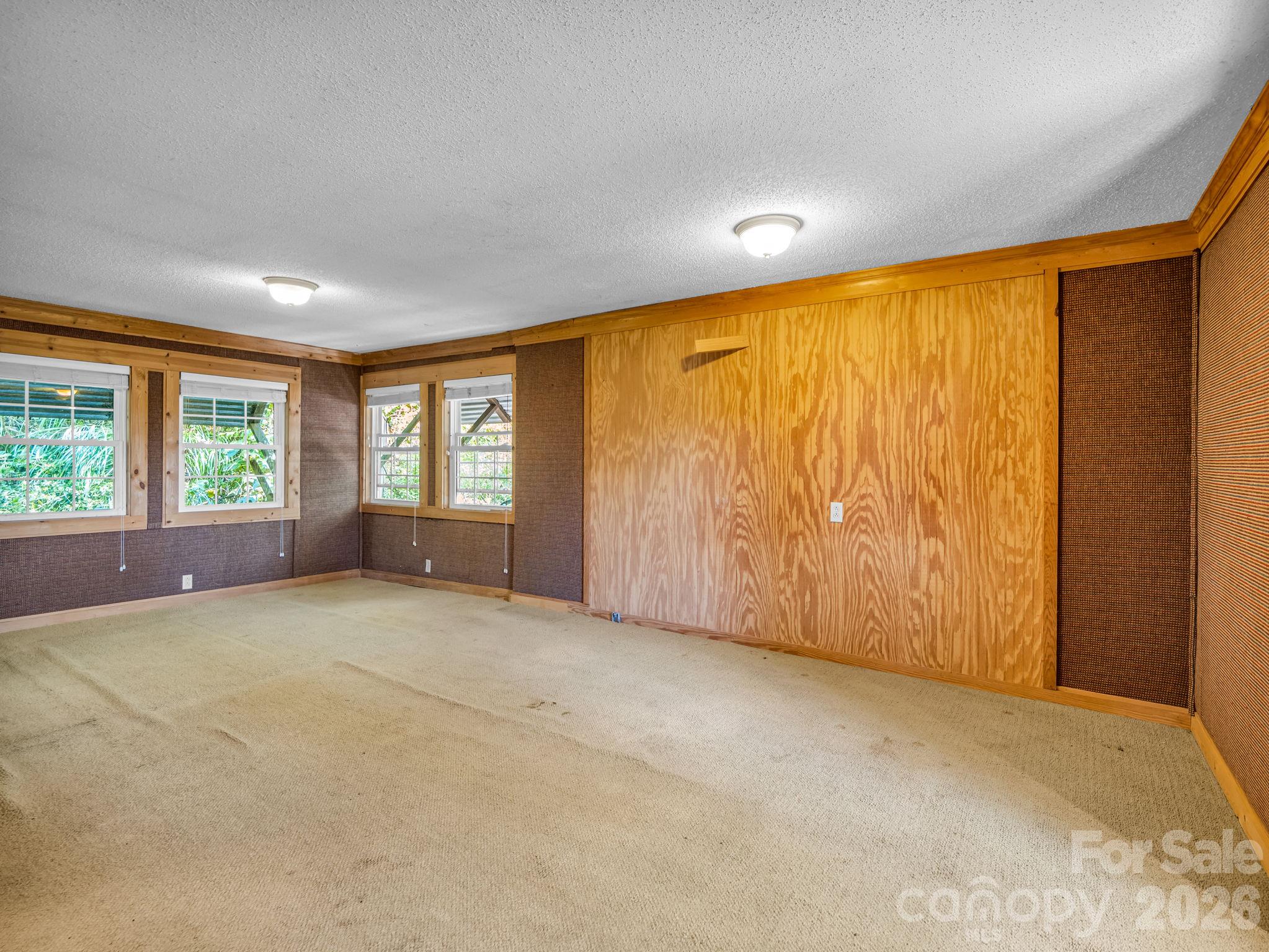 Single Family Residence at 500 E Poplar Drive, Hendersonville, photo 27 of 42