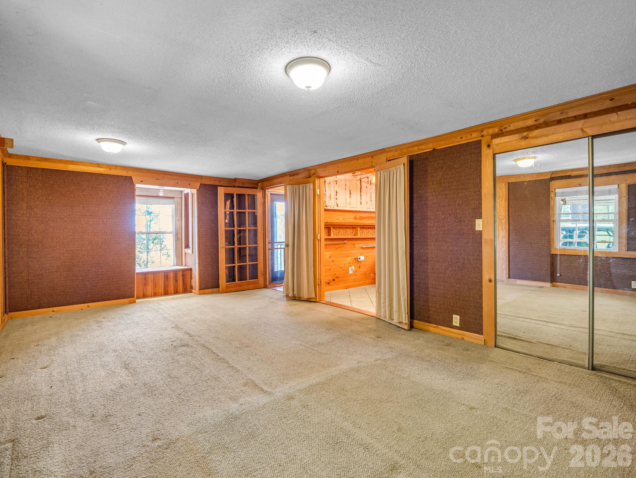 Single Family Residence at 500 E Poplar Drive, Hendersonville, photo 29 of 42