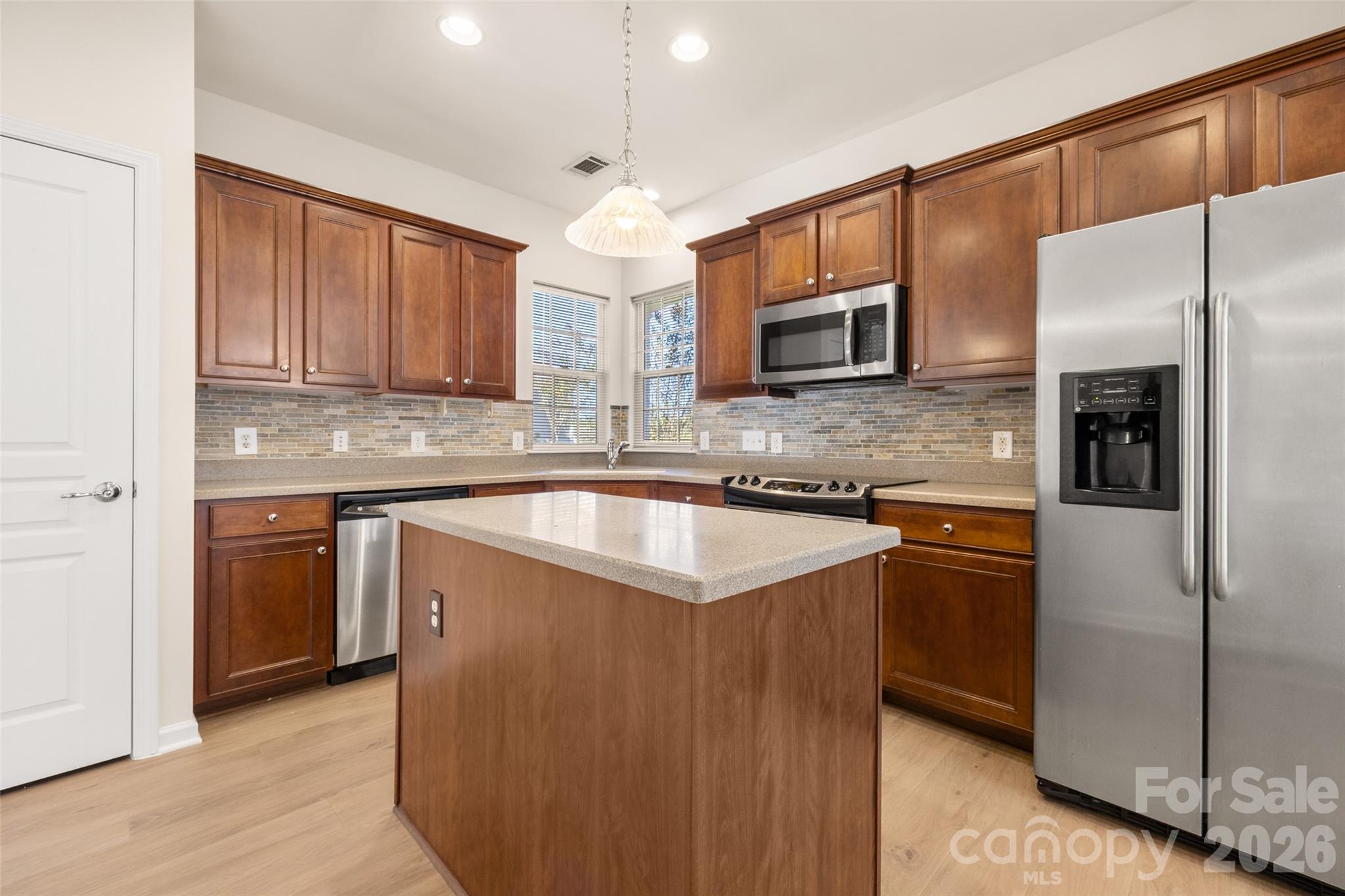 Single Family Residence at 16344 Raven Crest Drive, Indian Land, photo 4 of 39