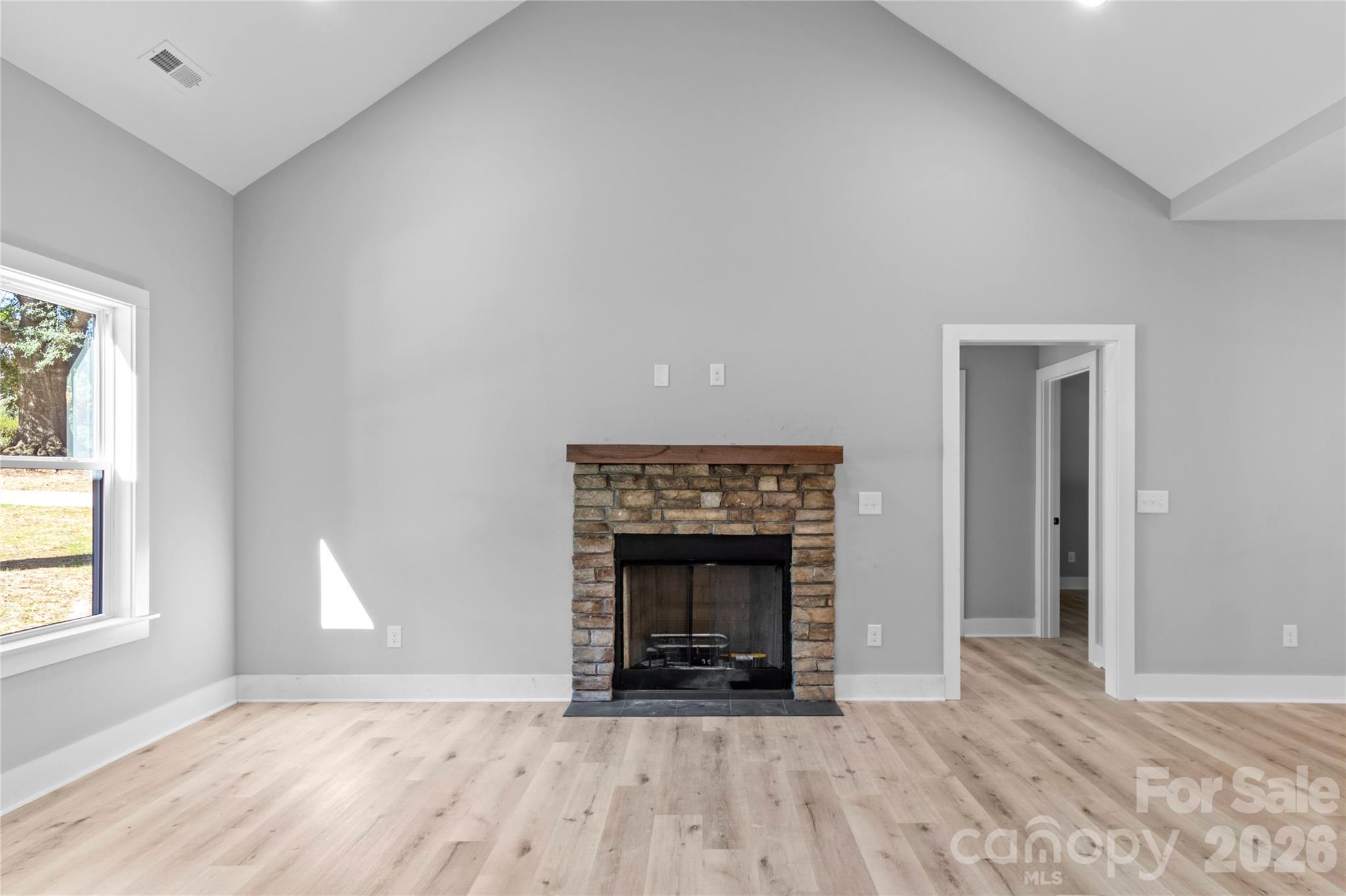 Single Family Residence at 2303 Frederick Drive, Winston Salem, photo 10 of 28