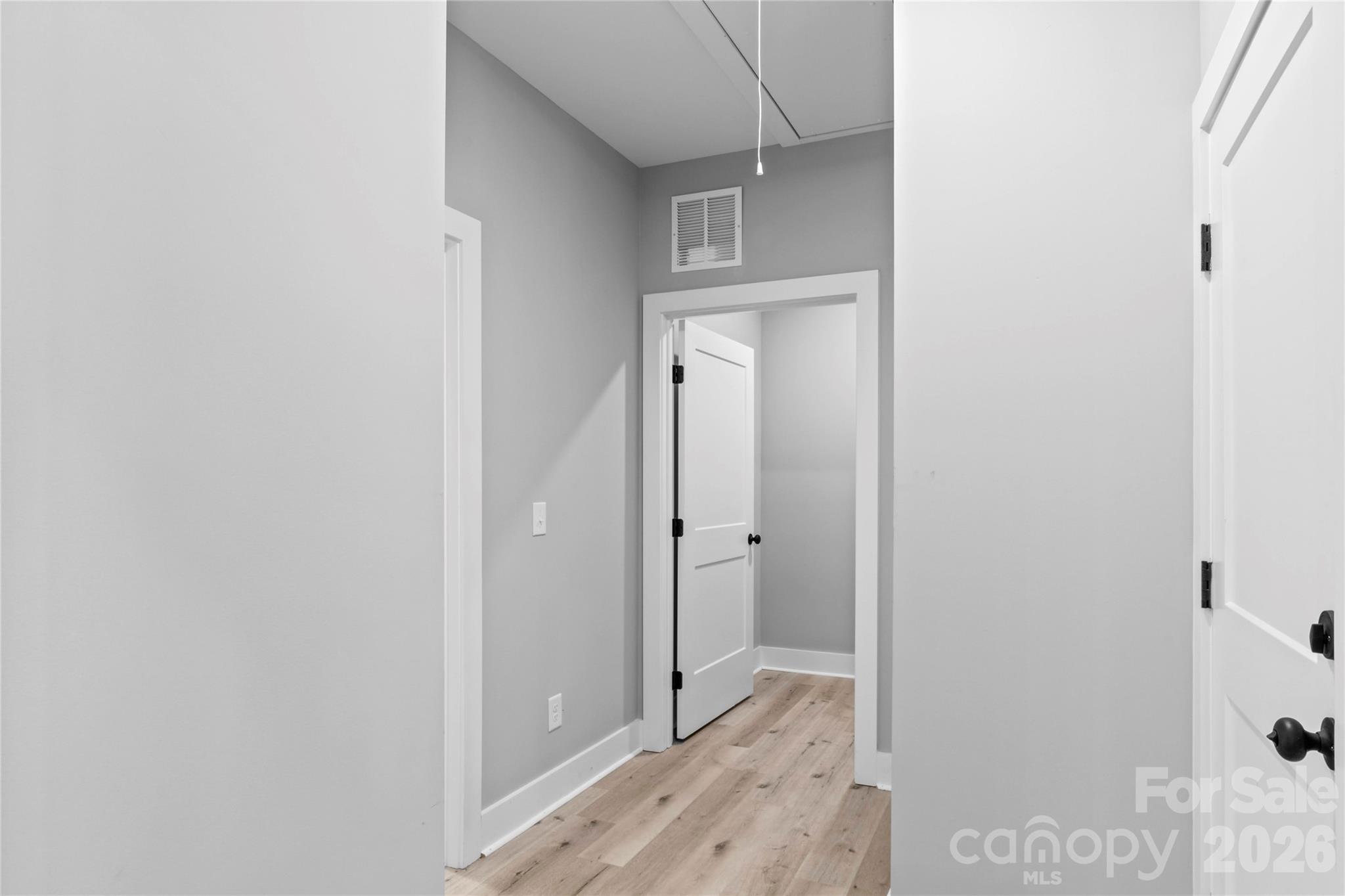 Single Family Residence at 2303 Frederick Drive, Winston Salem, photo 12 of 28