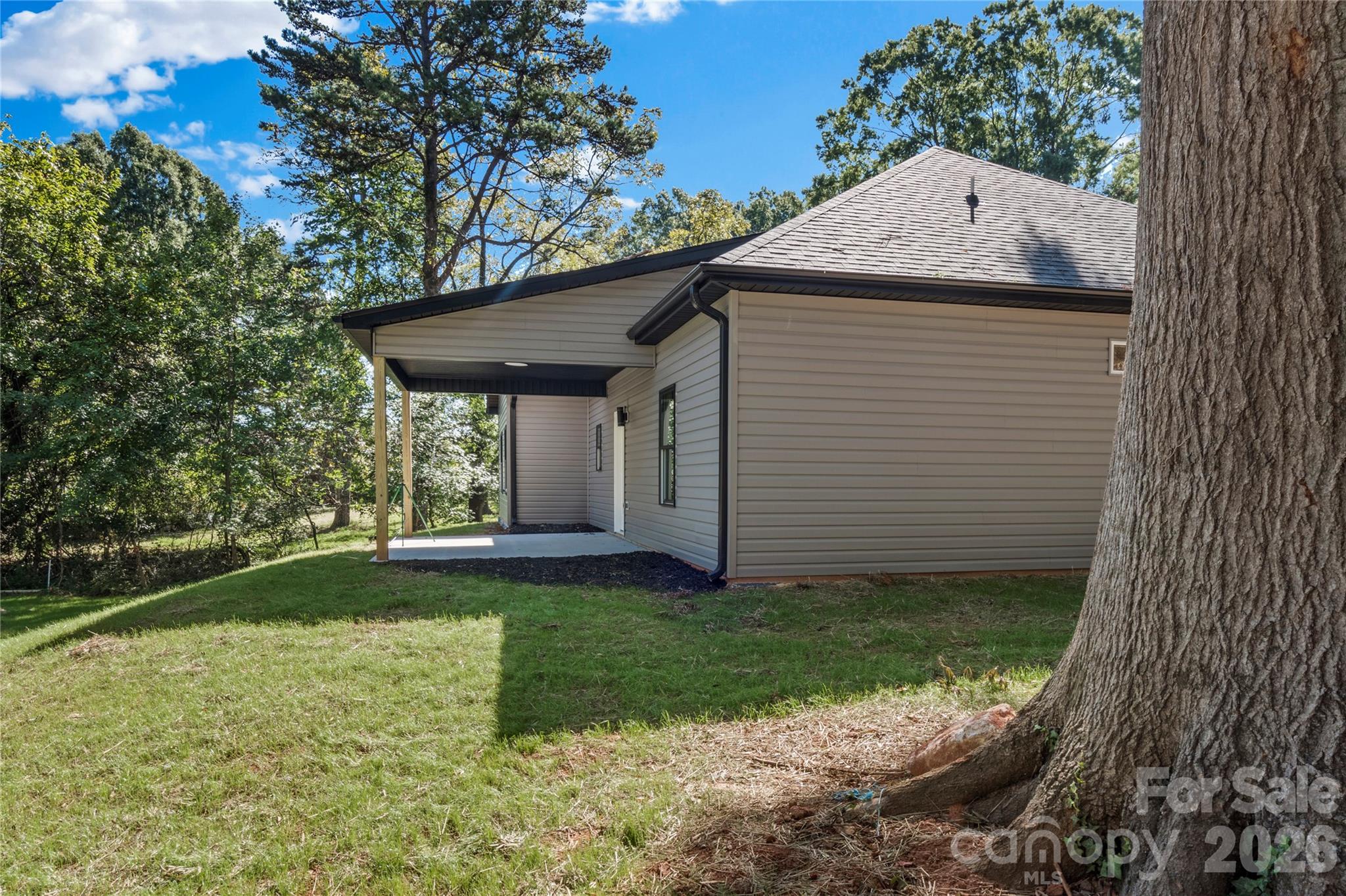 Single Family Residence at 2303 Frederick Drive, Winston Salem, photo 27 of 28