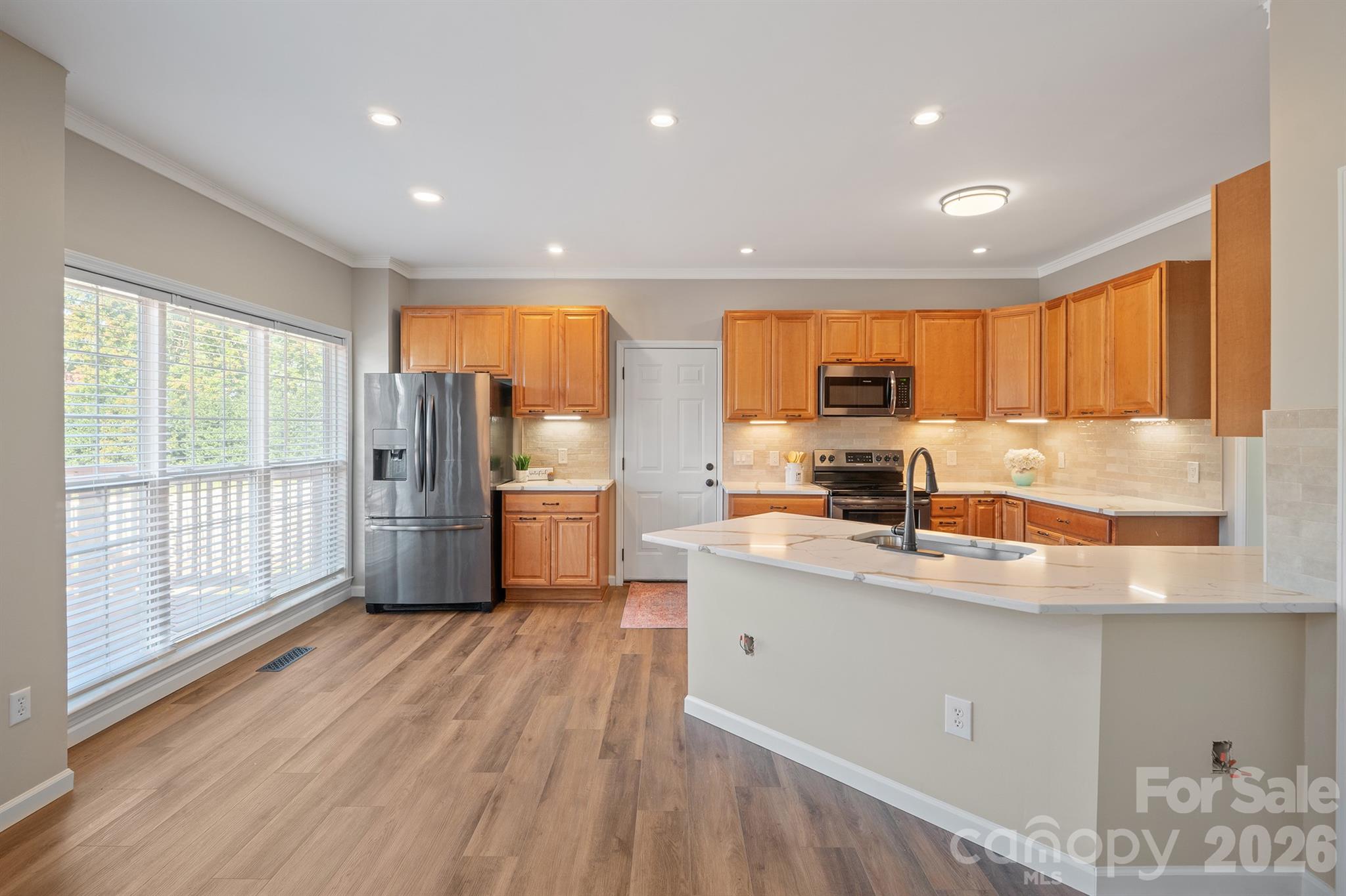 New flooring, backspash and quartz countertops - 110 Fox Den Circle, Statesville