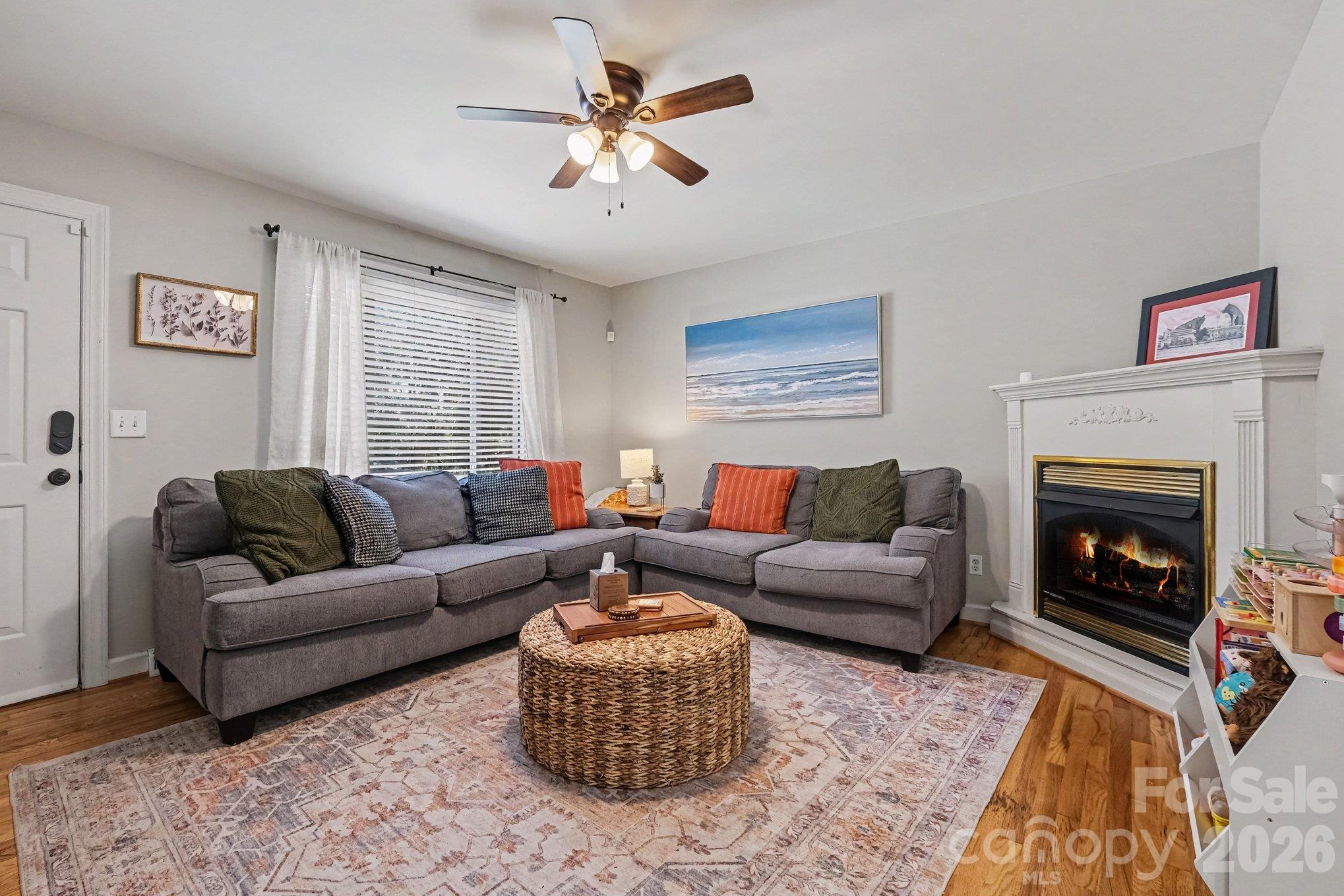 Single Family Residence at 815 Mooresville Road, Salisbury, photo 3 of 27