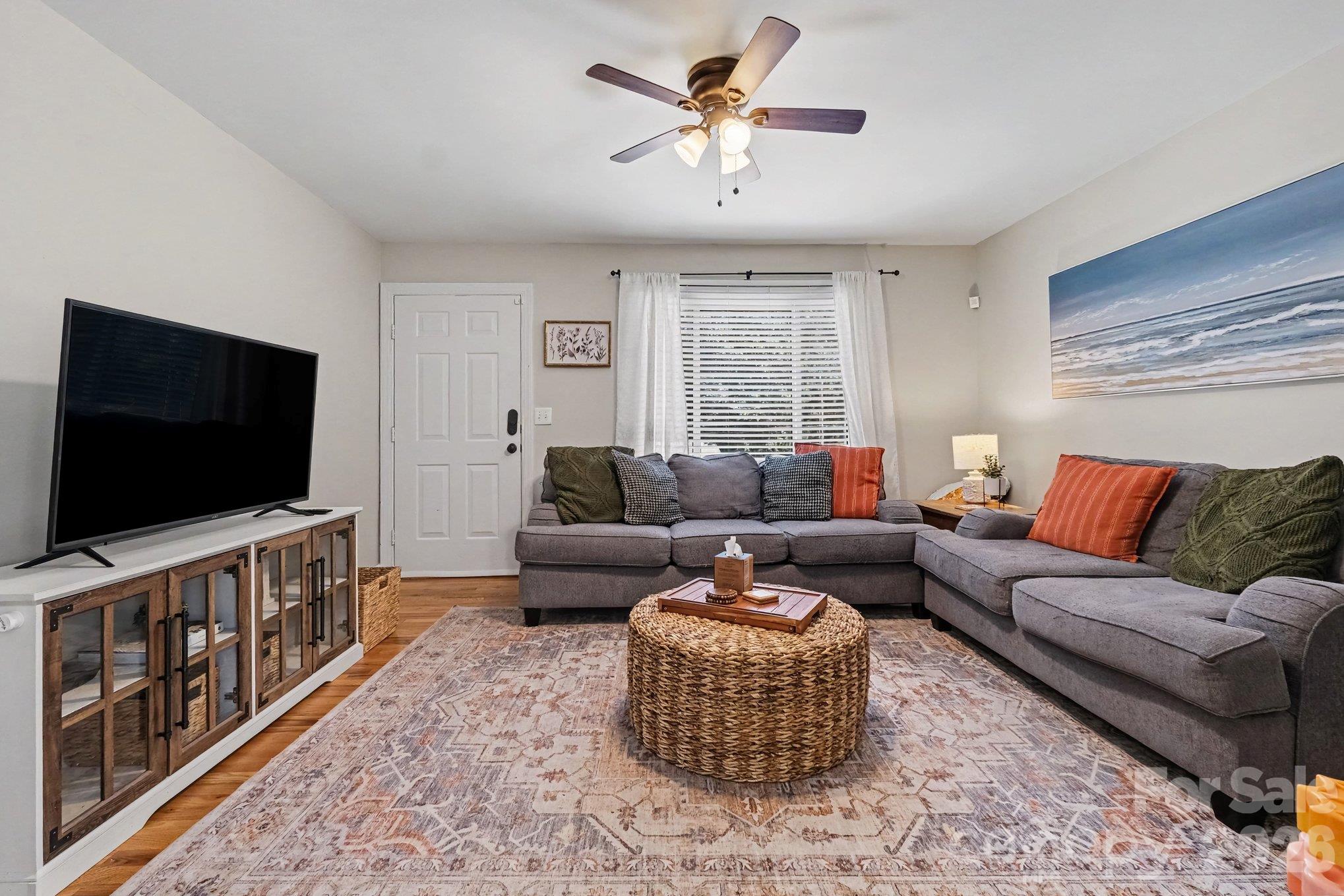 Single Family Residence at 815 Mooresville Road, Salisbury, photo 5 of 27