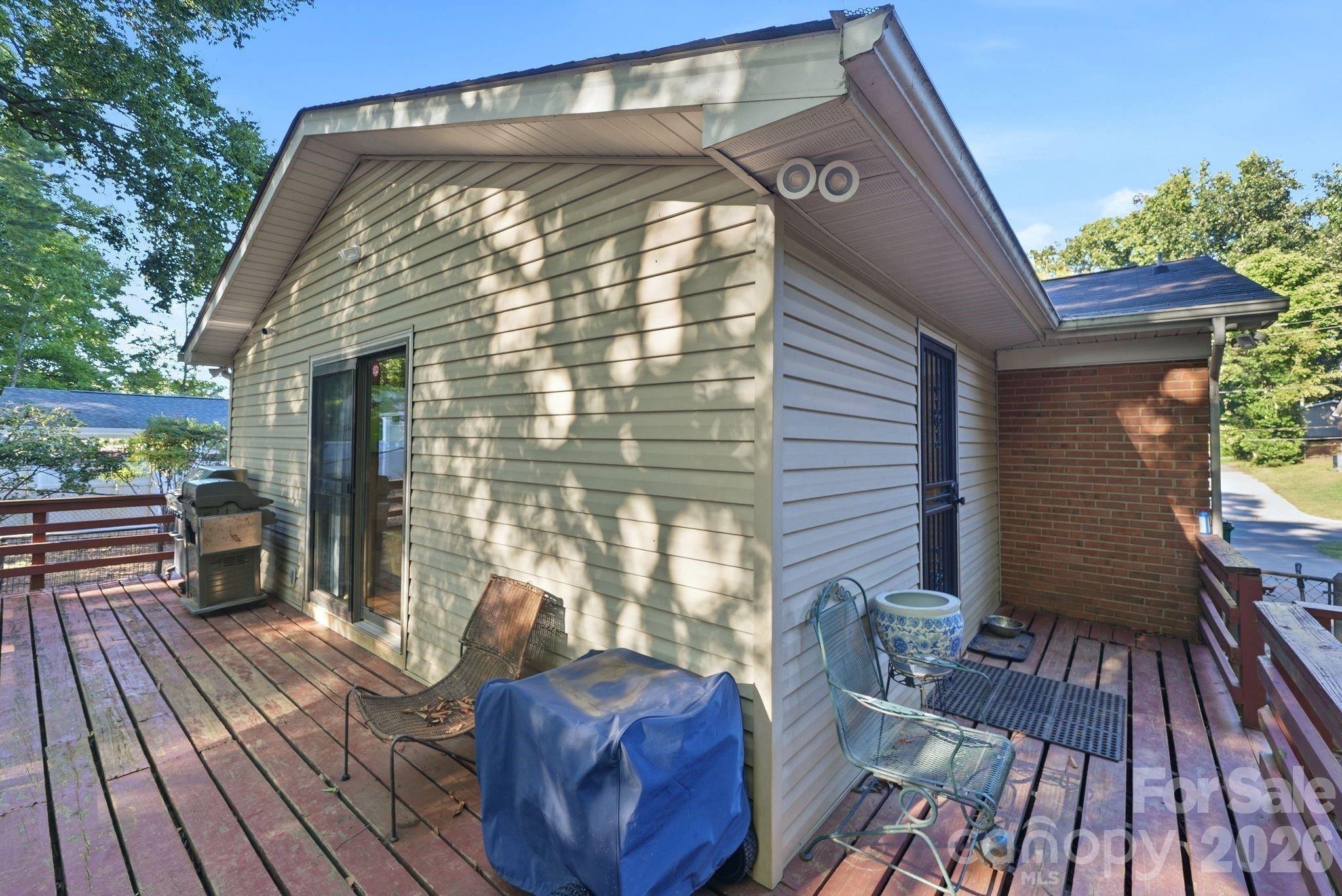 Single Family Residence at 1524 Lanewood Place, Charlotte, photo 30 of 41