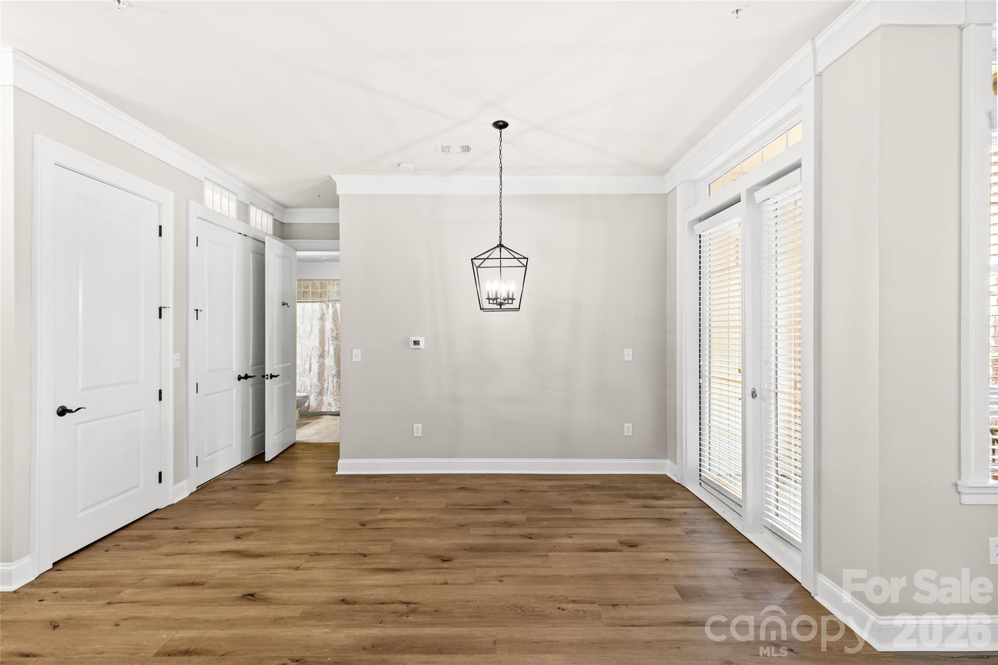 Condominium at 2810 Selwyn Avenue, Charlotte, photo 7 of 48